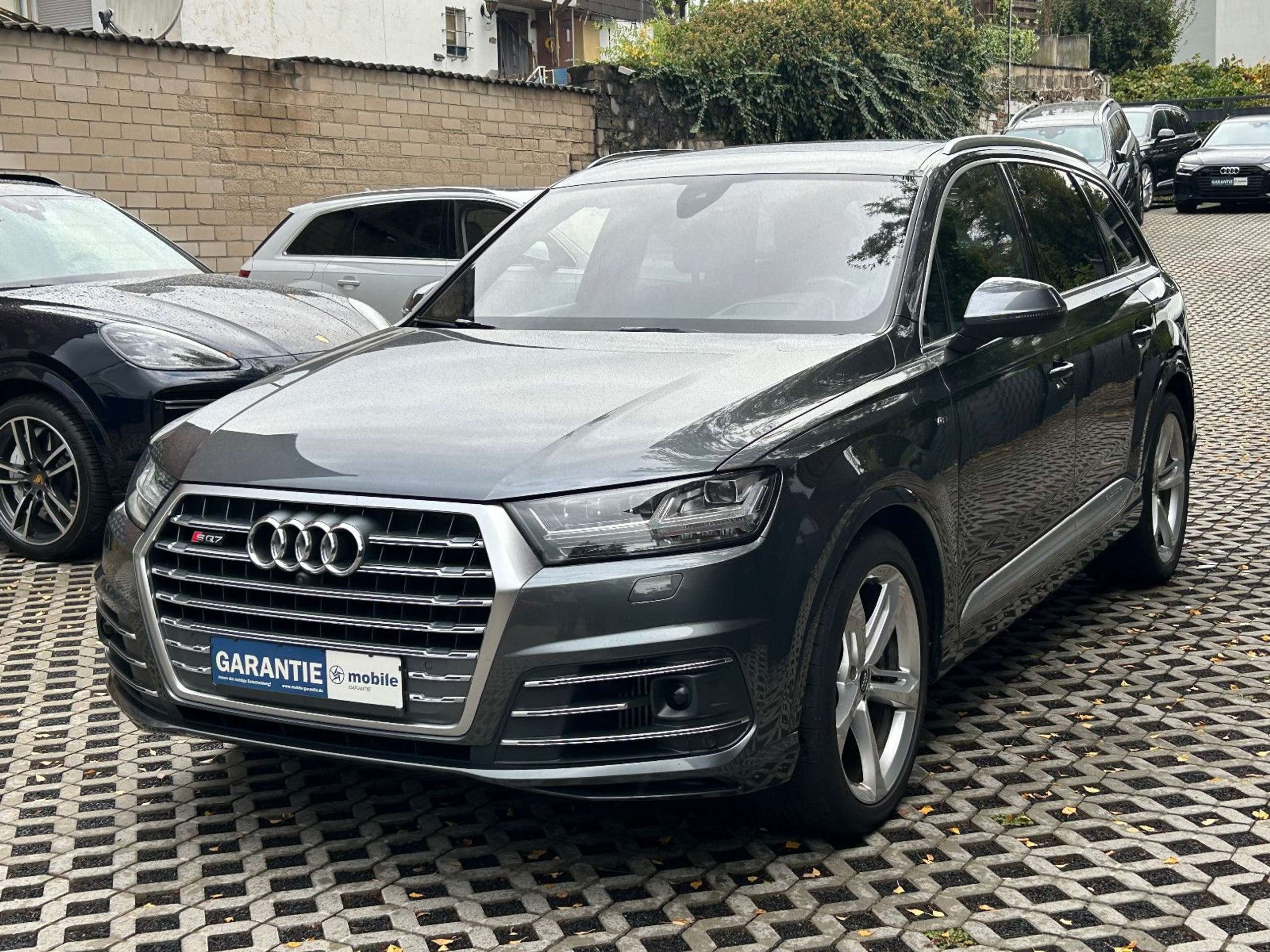 Audi - SQ7