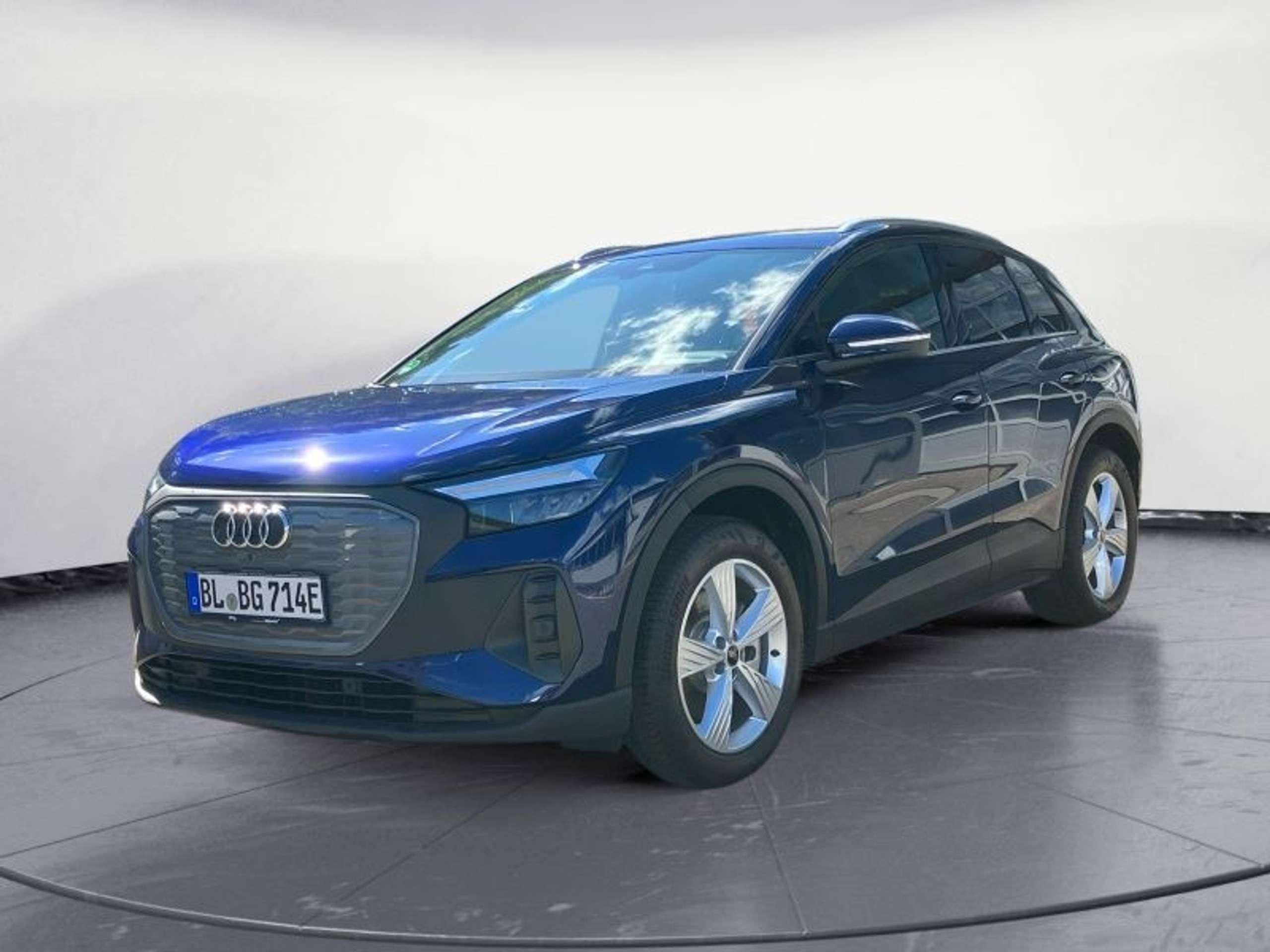 Audi - Q4 e-tron