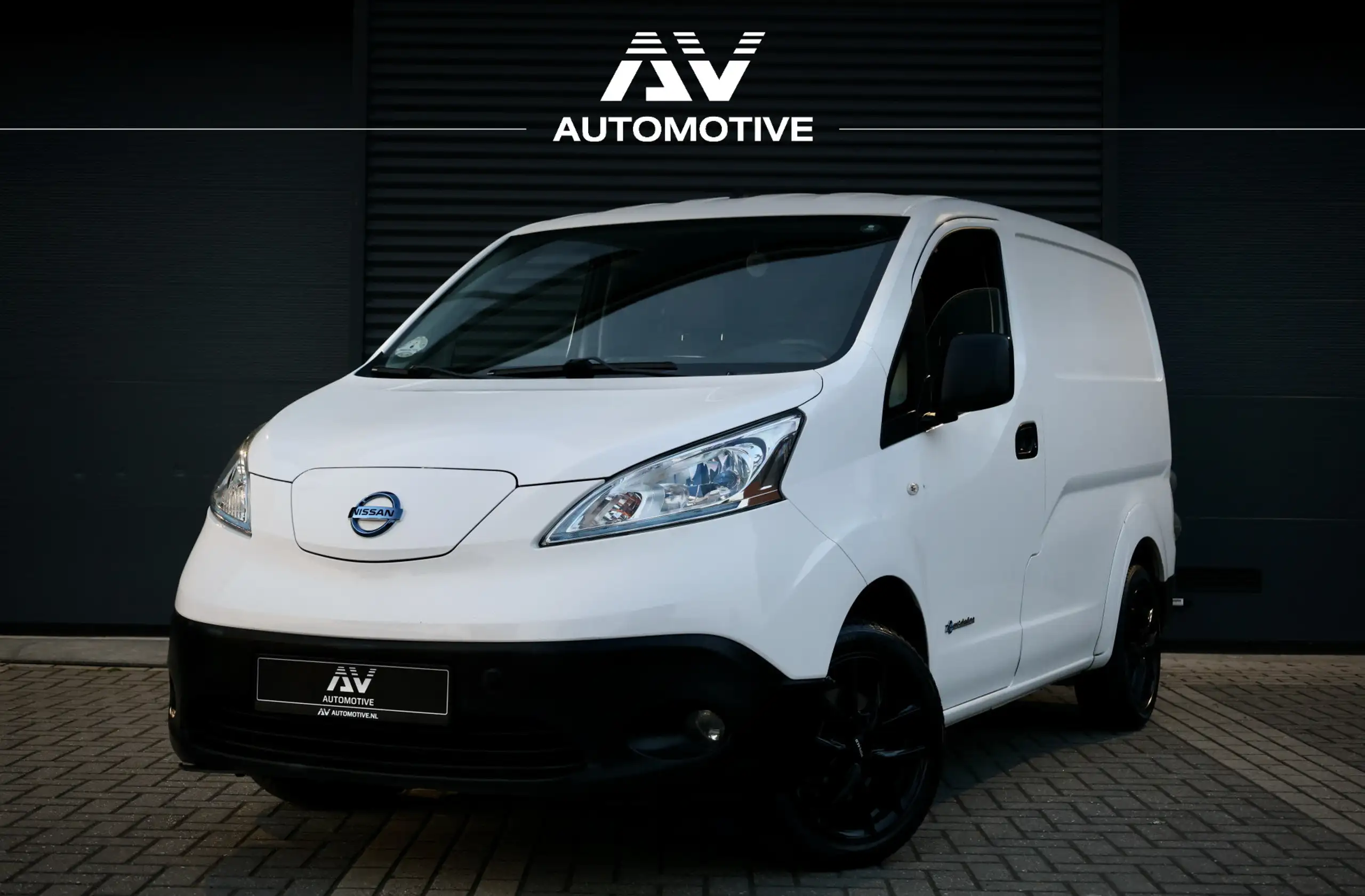 Nissan - E-NV200