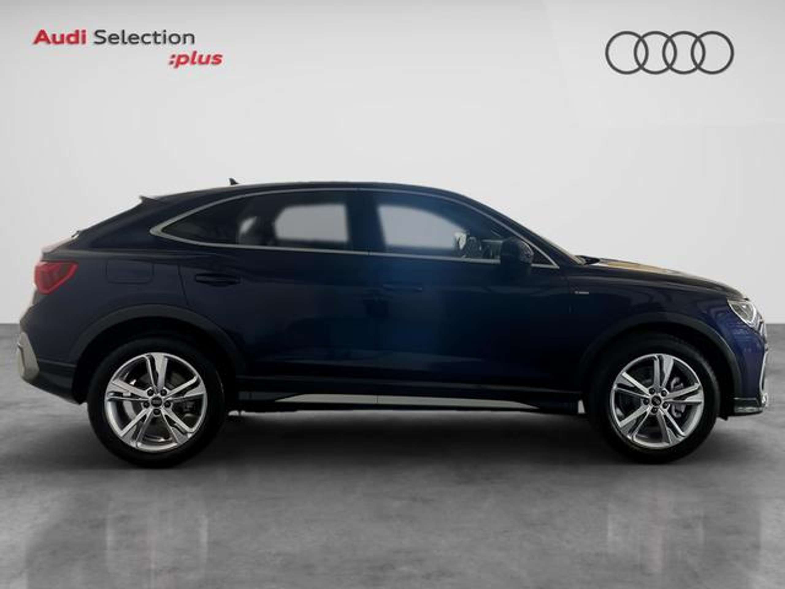 Audi - Q3