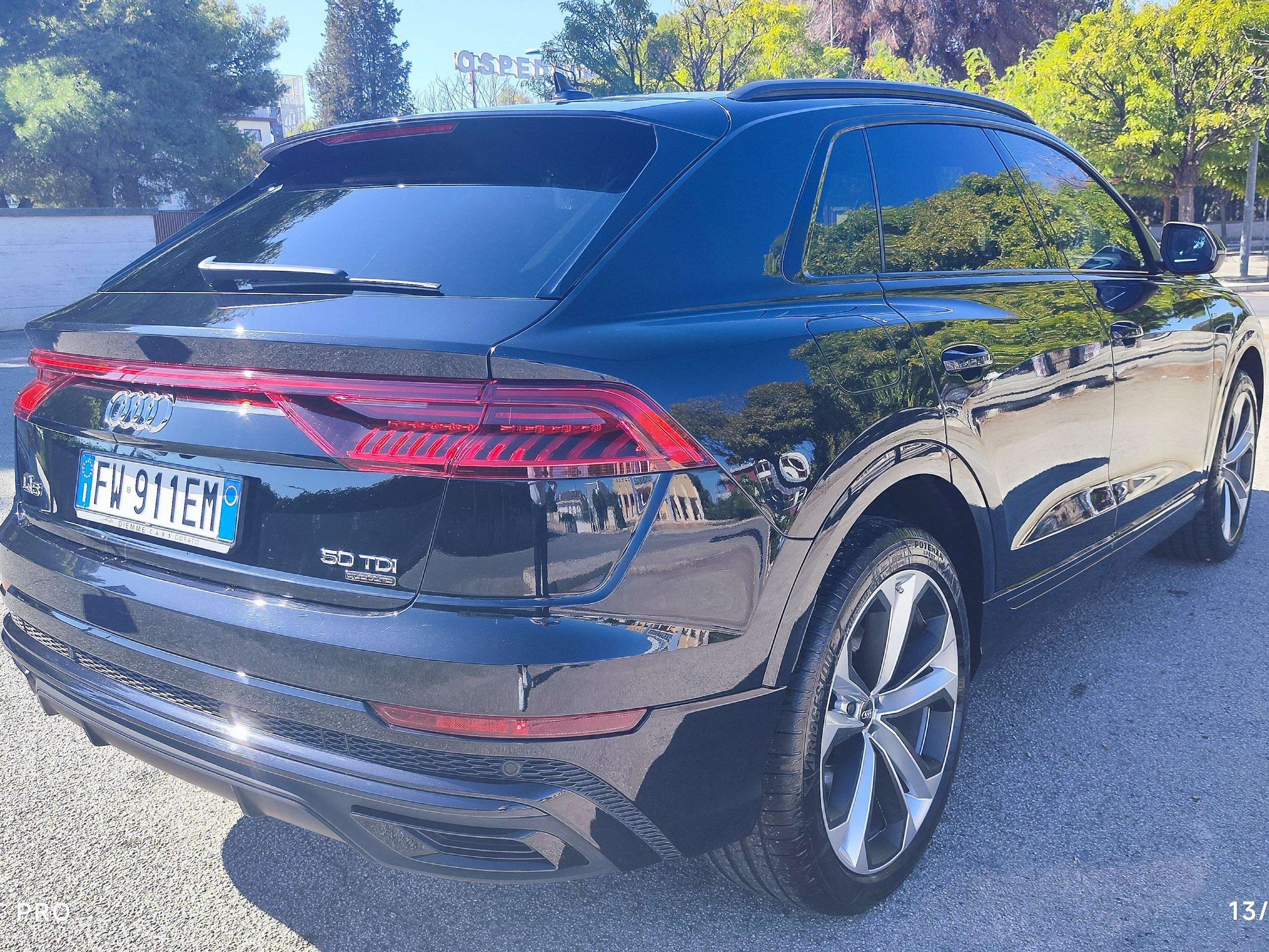 Audi - Q8