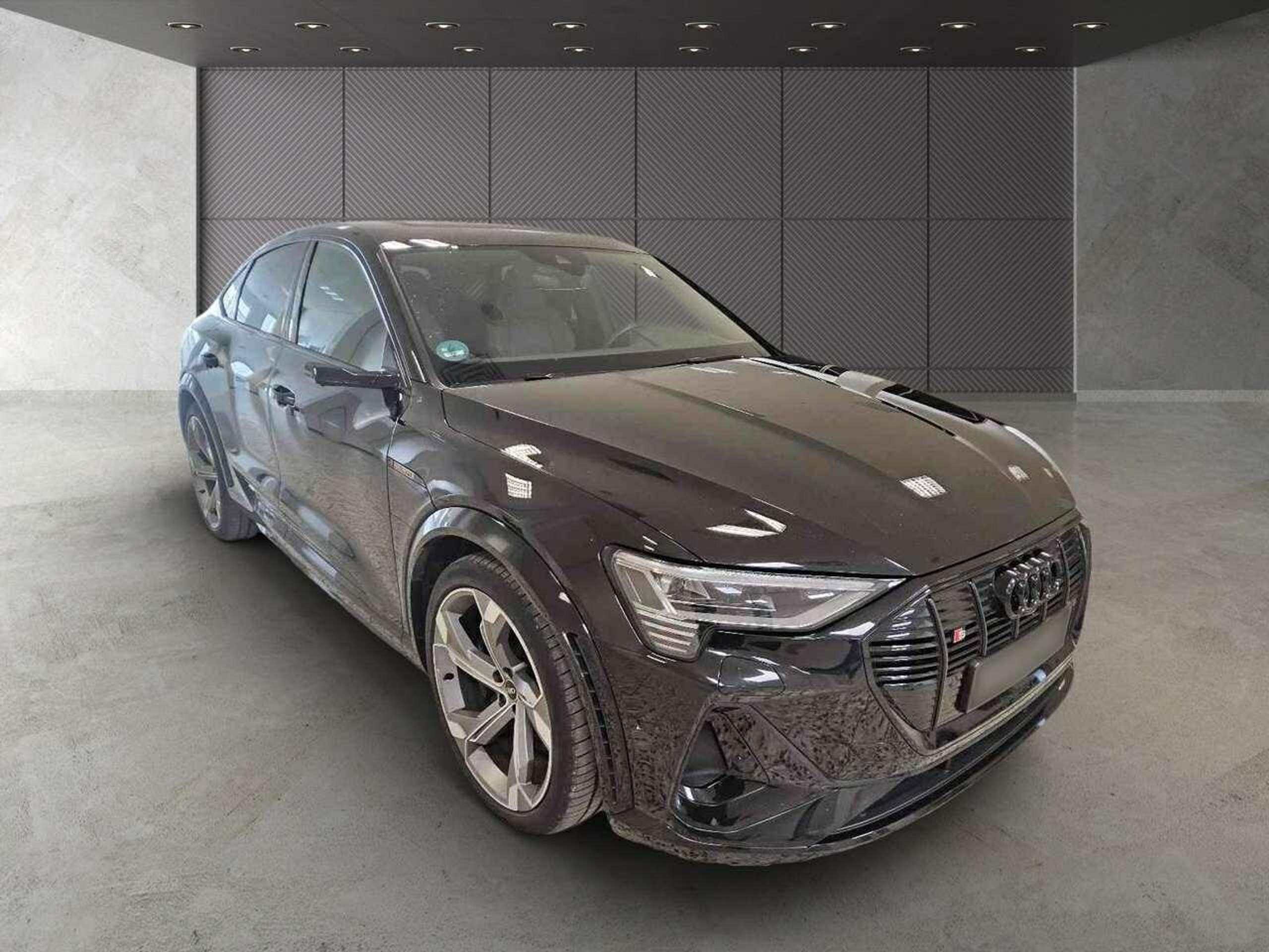 Audi - e-tron