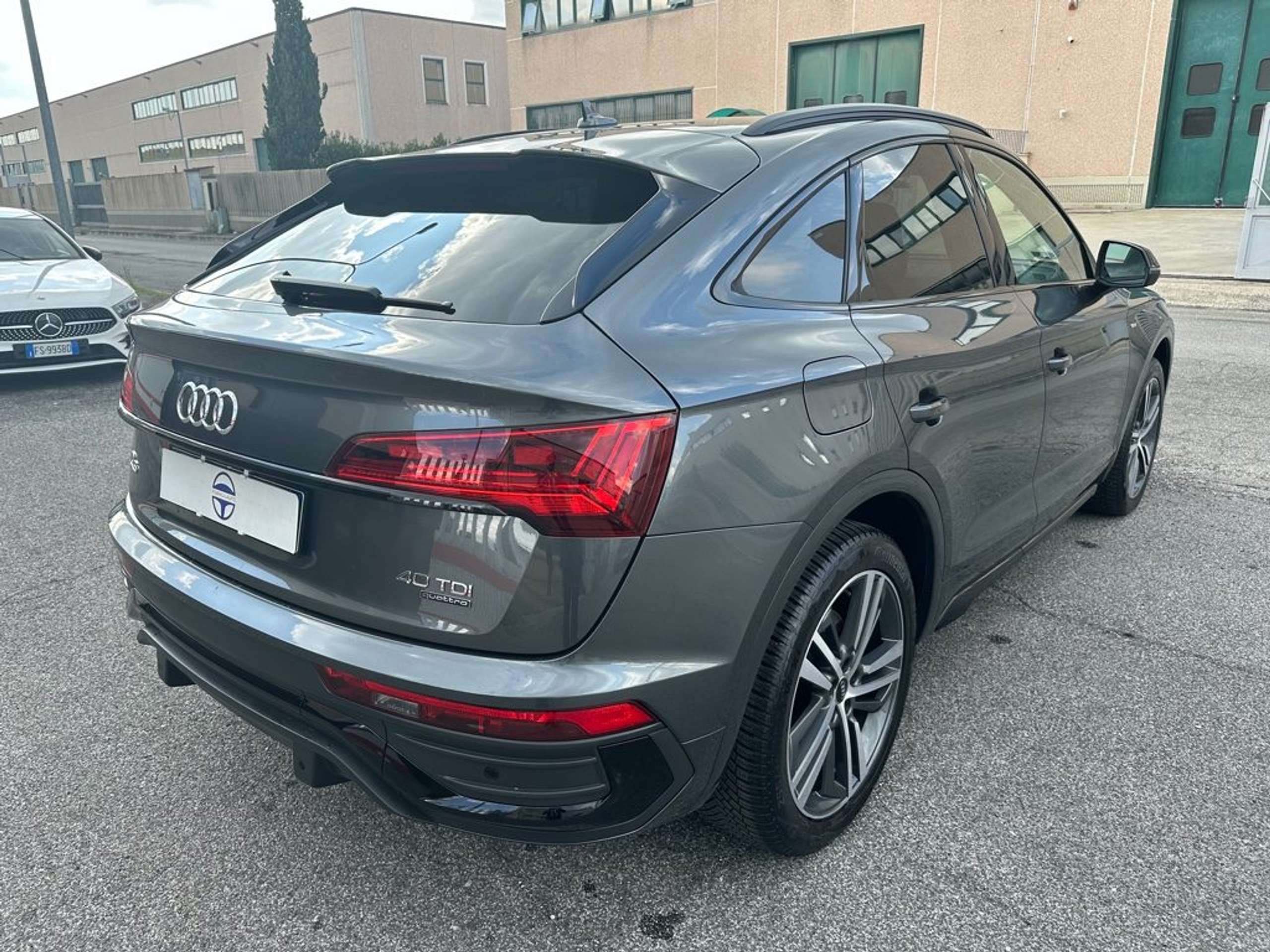 Audi - Q5