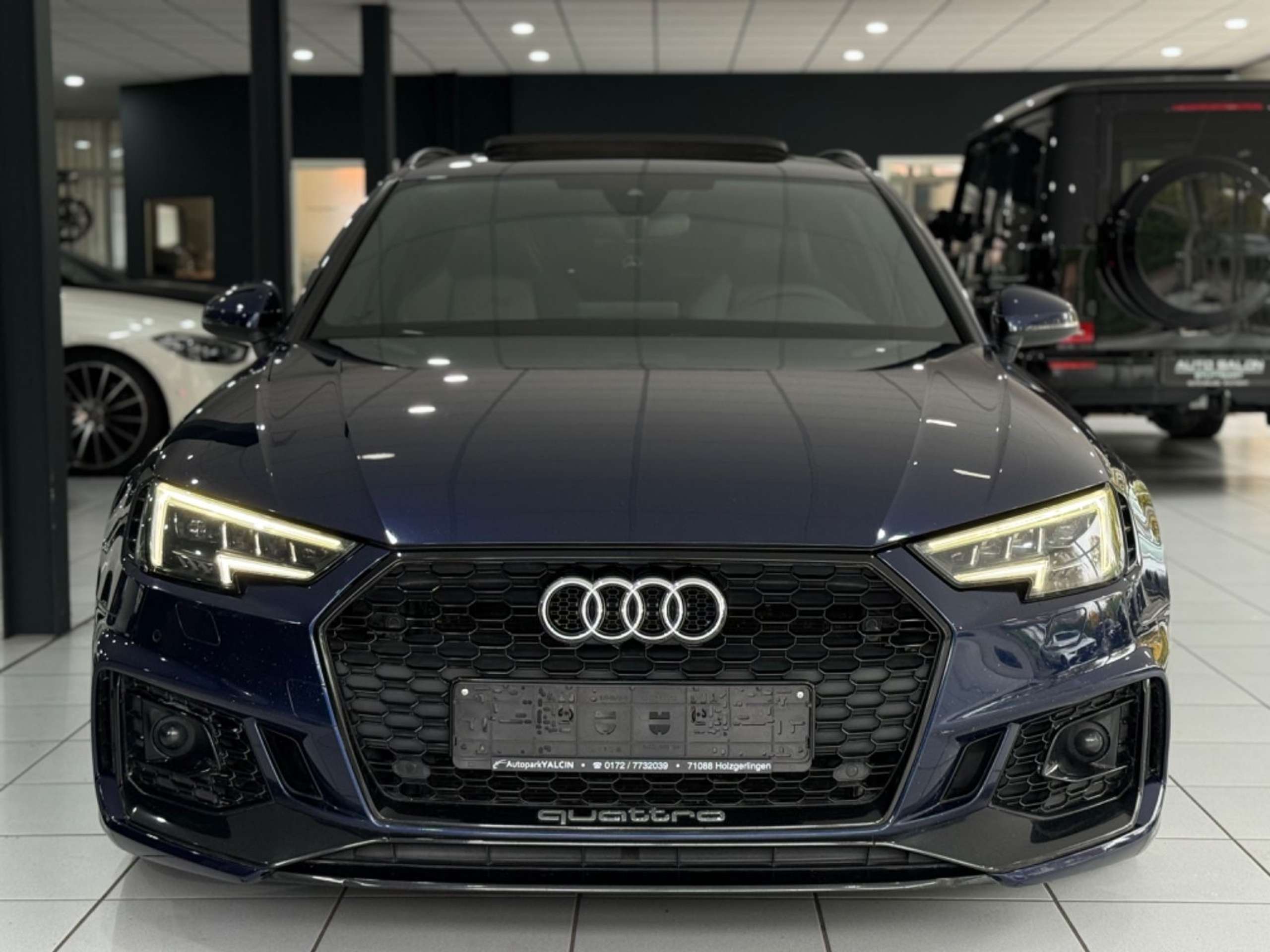 Audi - RS4