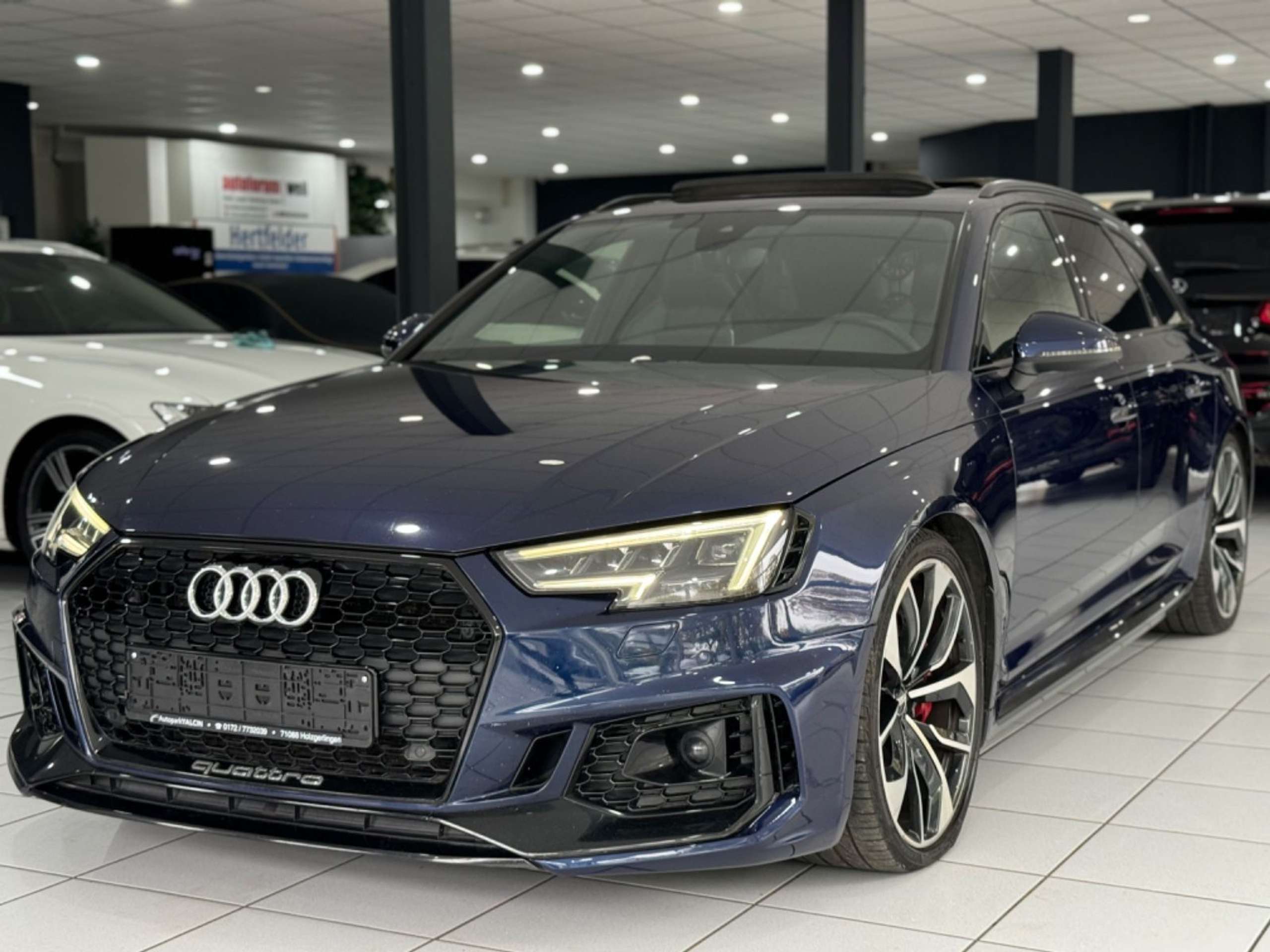 Audi - RS4