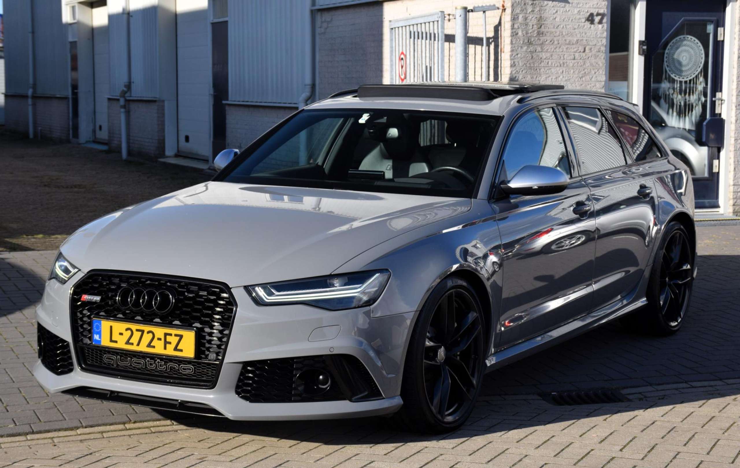 Audi - RS6