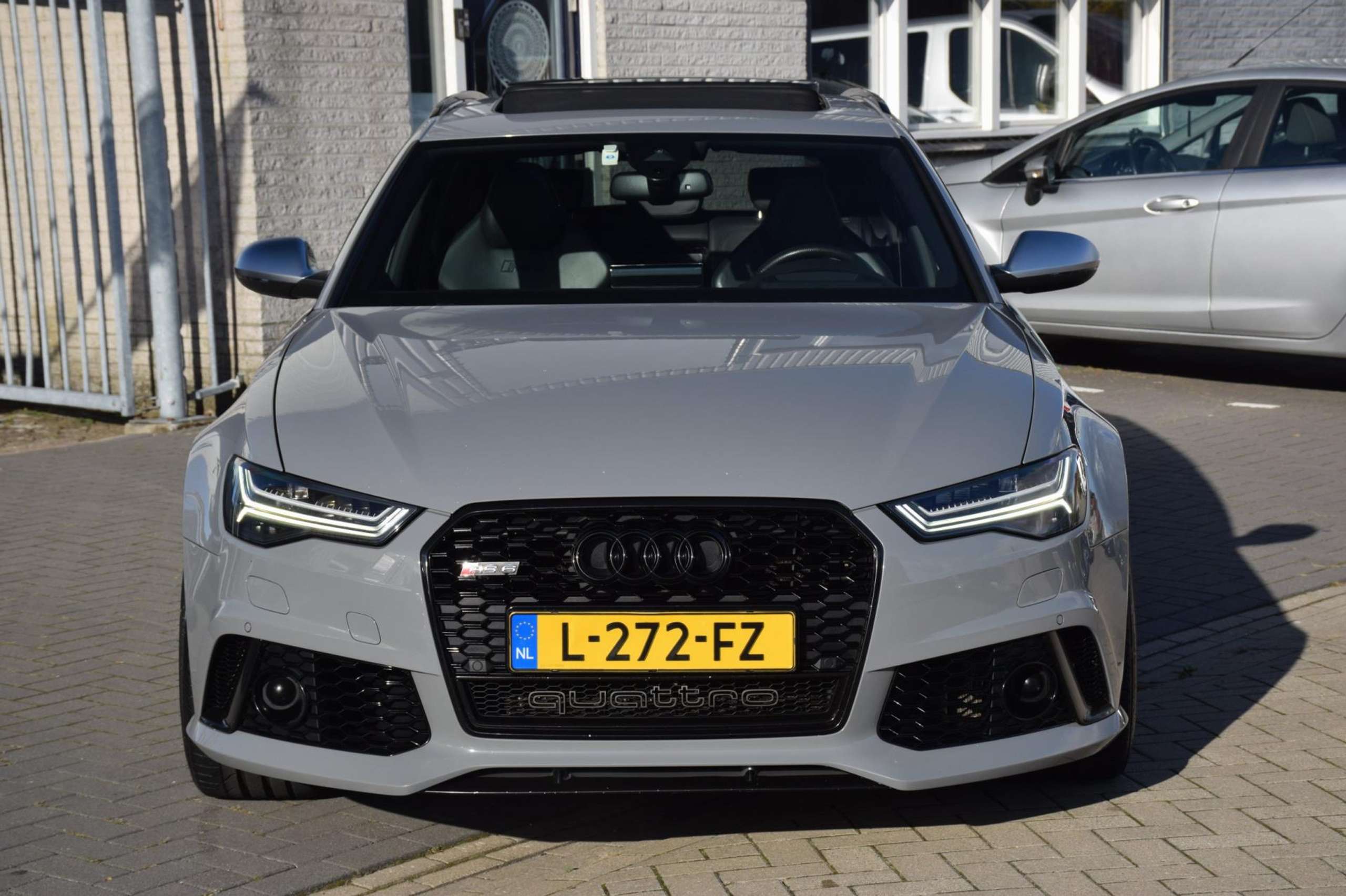 Audi - RS6