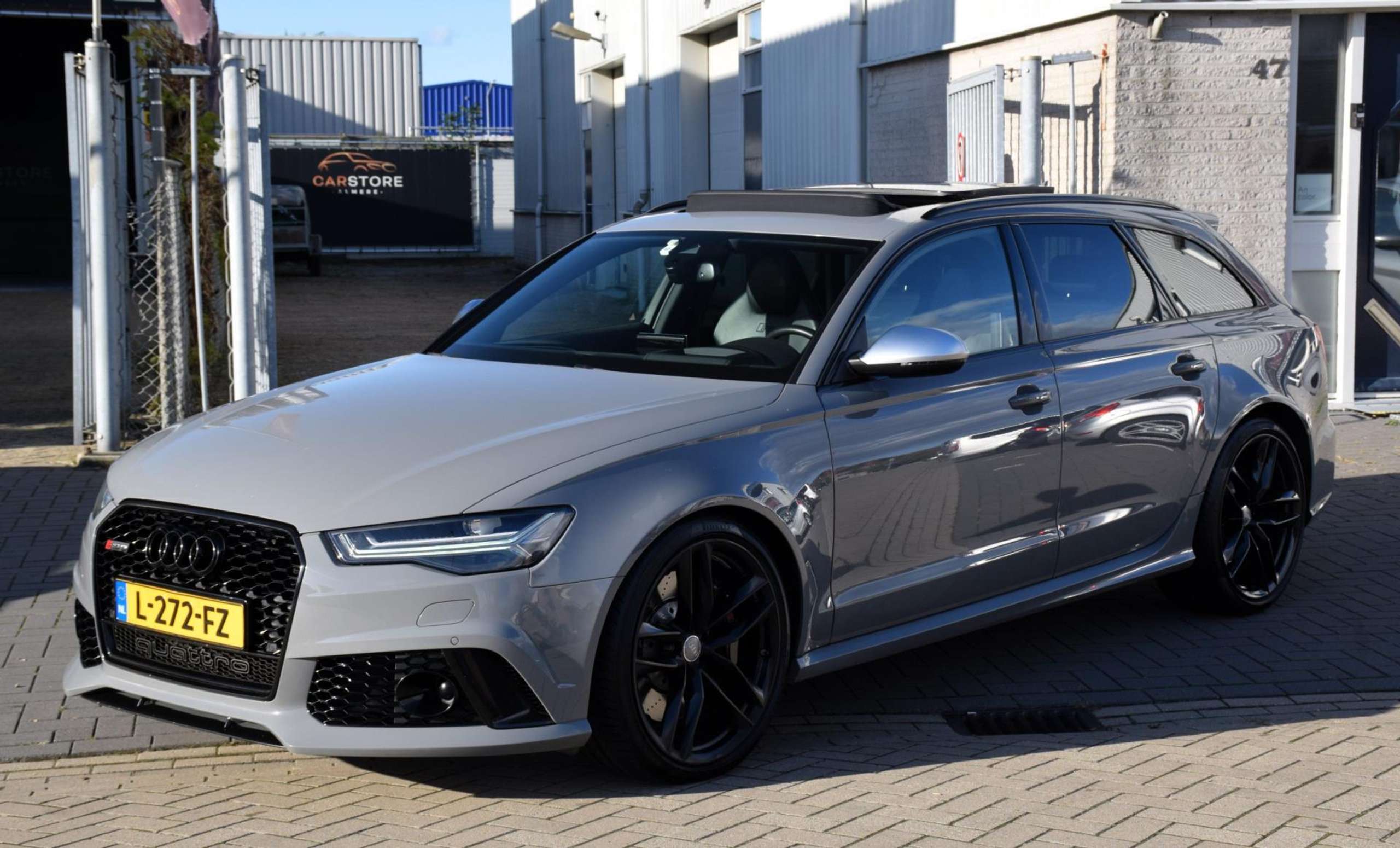 Audi - RS6