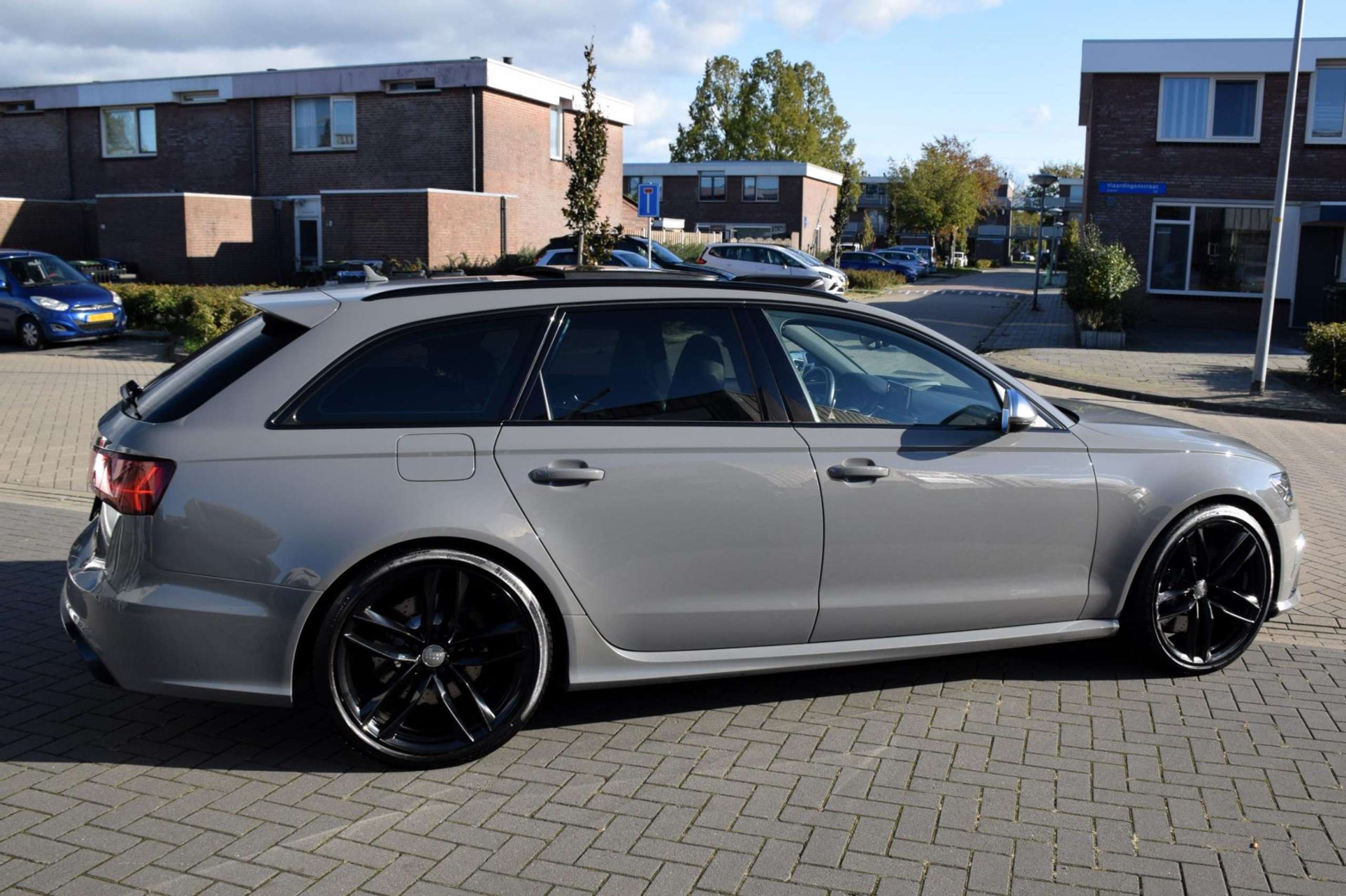 Audi - RS6