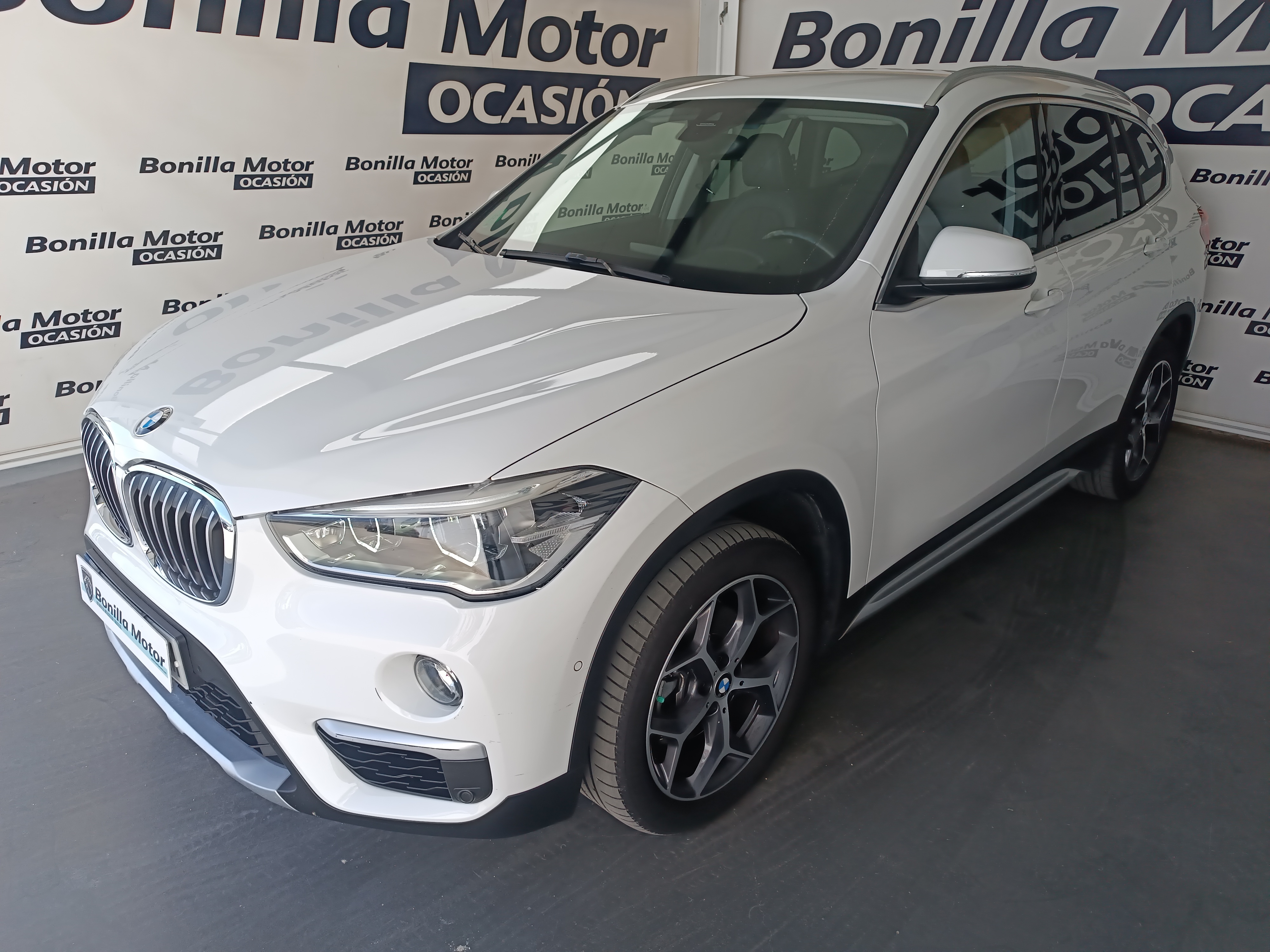 BMW - X1