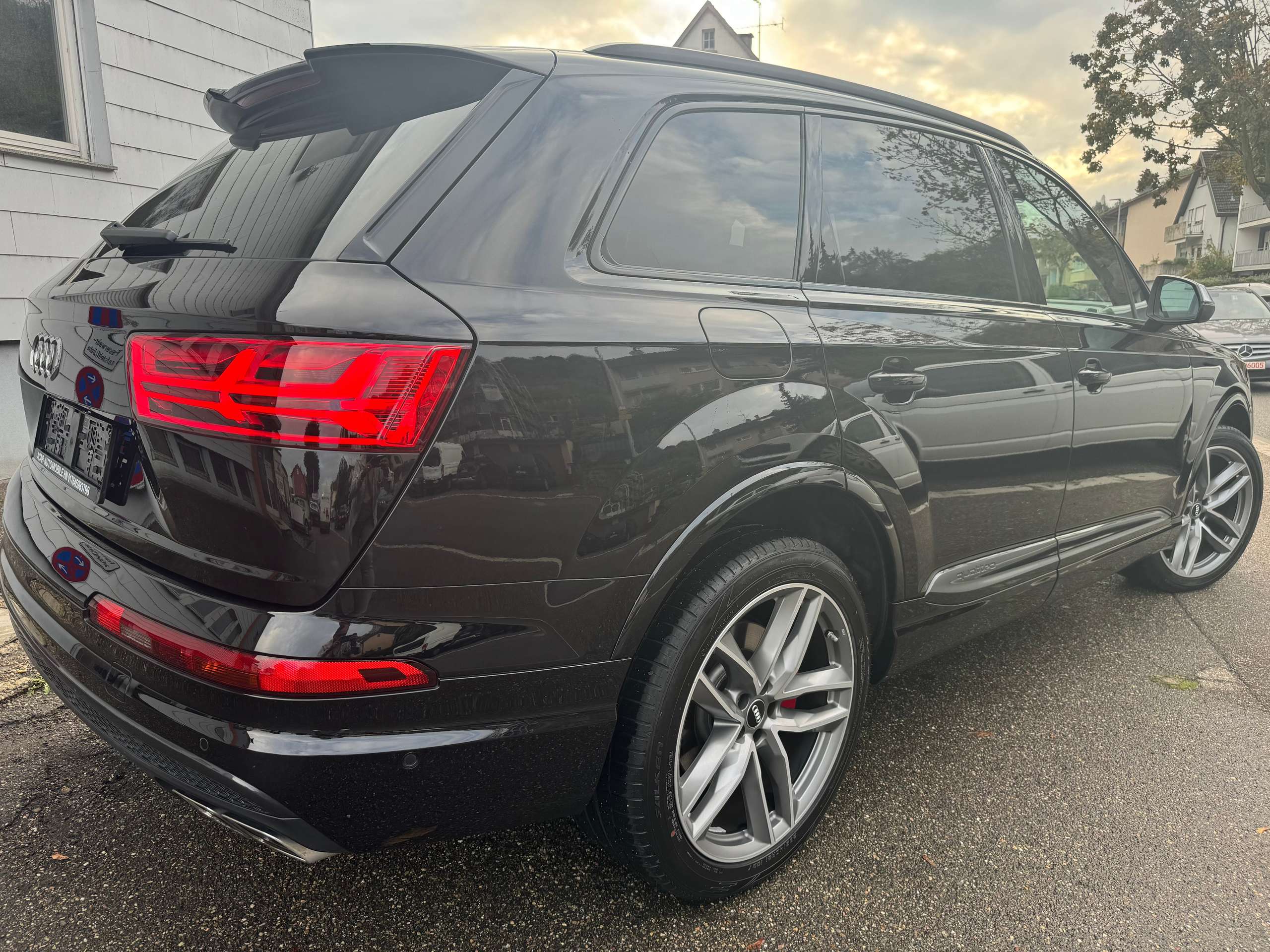 Audi - SQ7