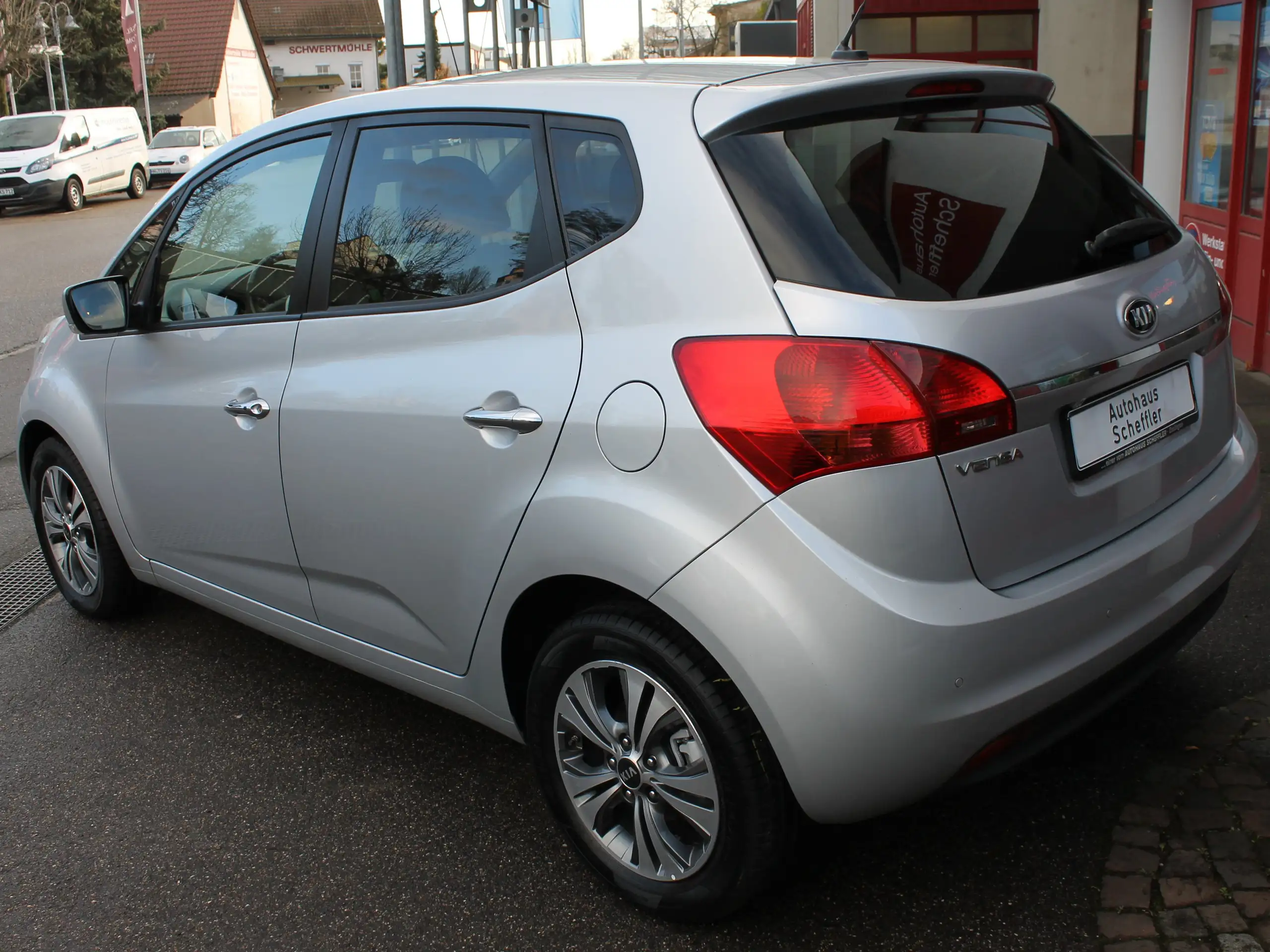 Kia - Venga