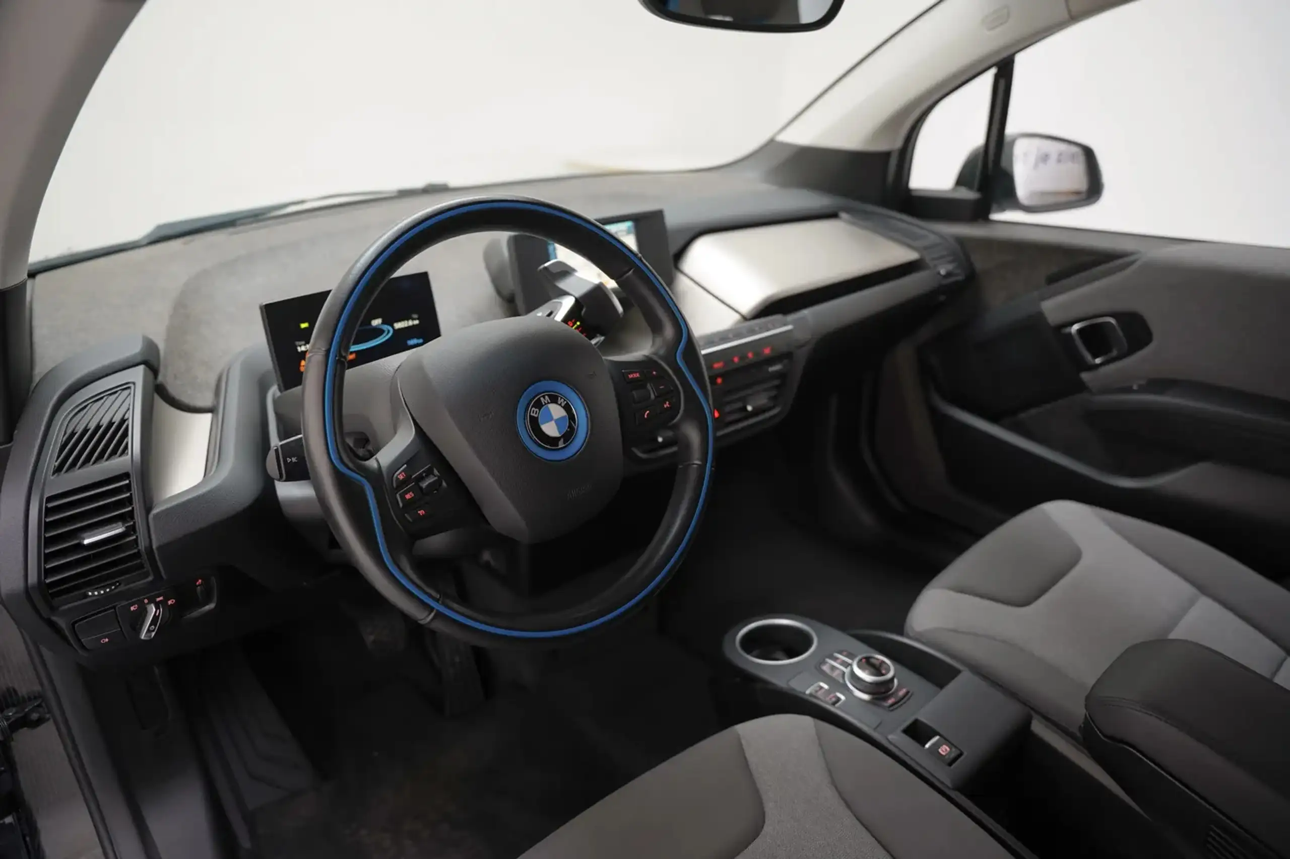 BMW - i3