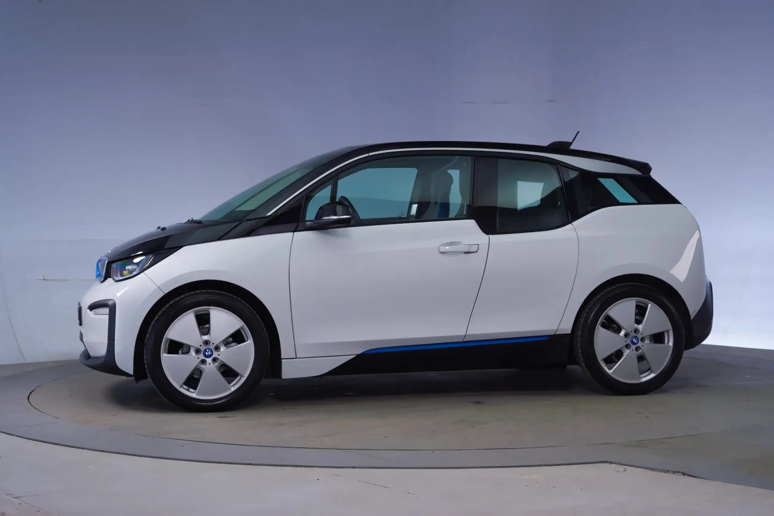 BMW - i3