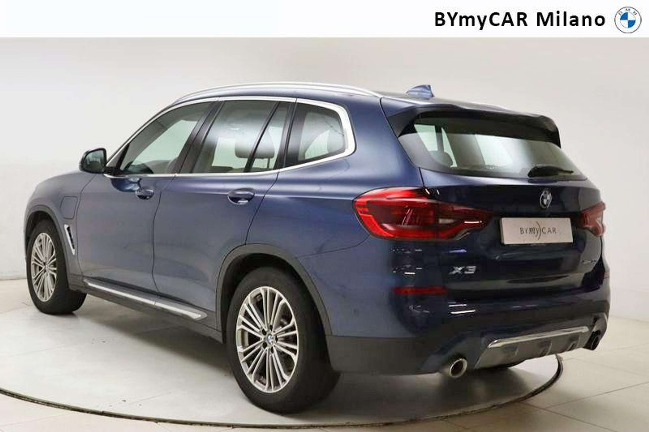 BMW - X3