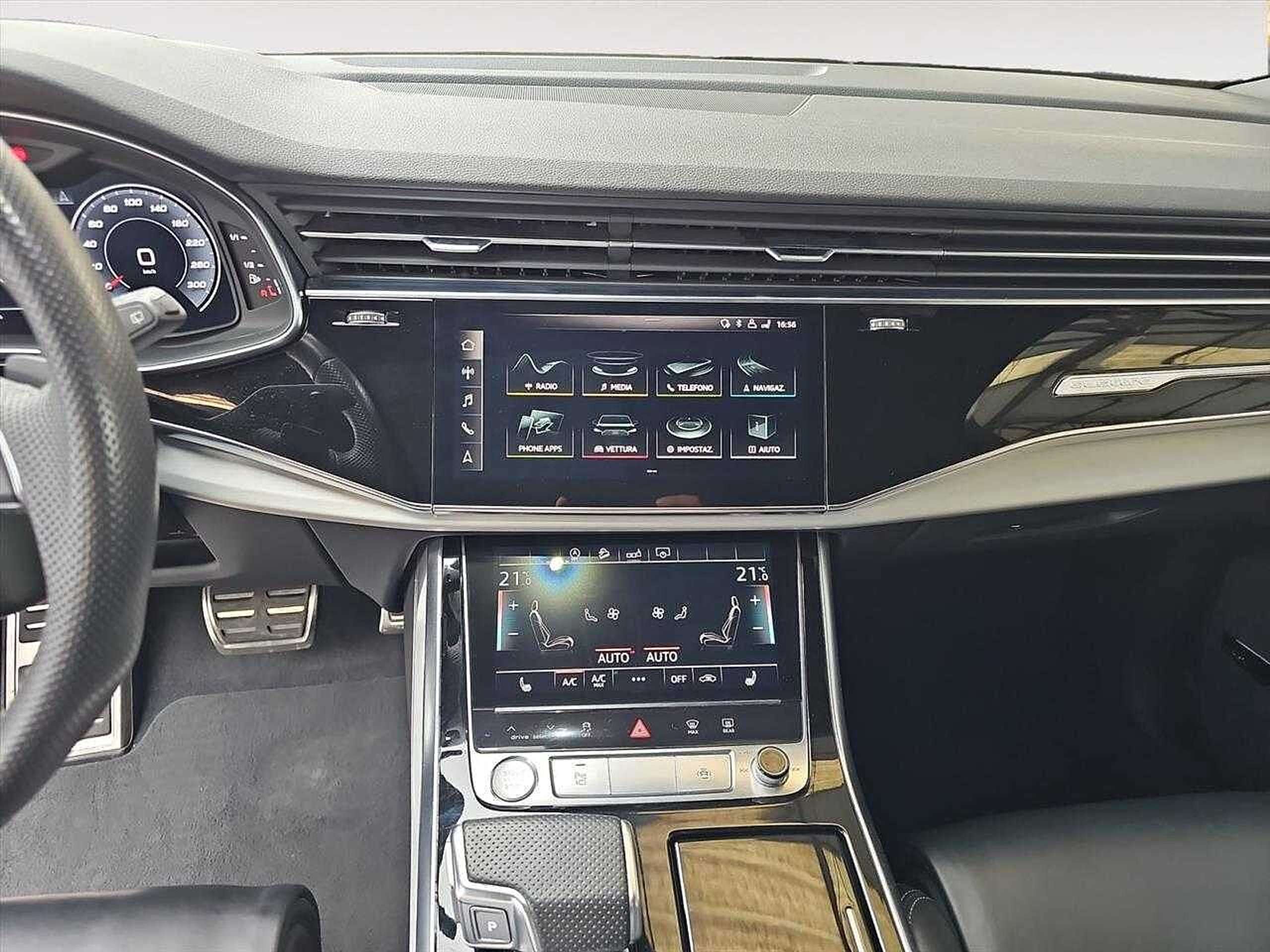 Audi - Q7