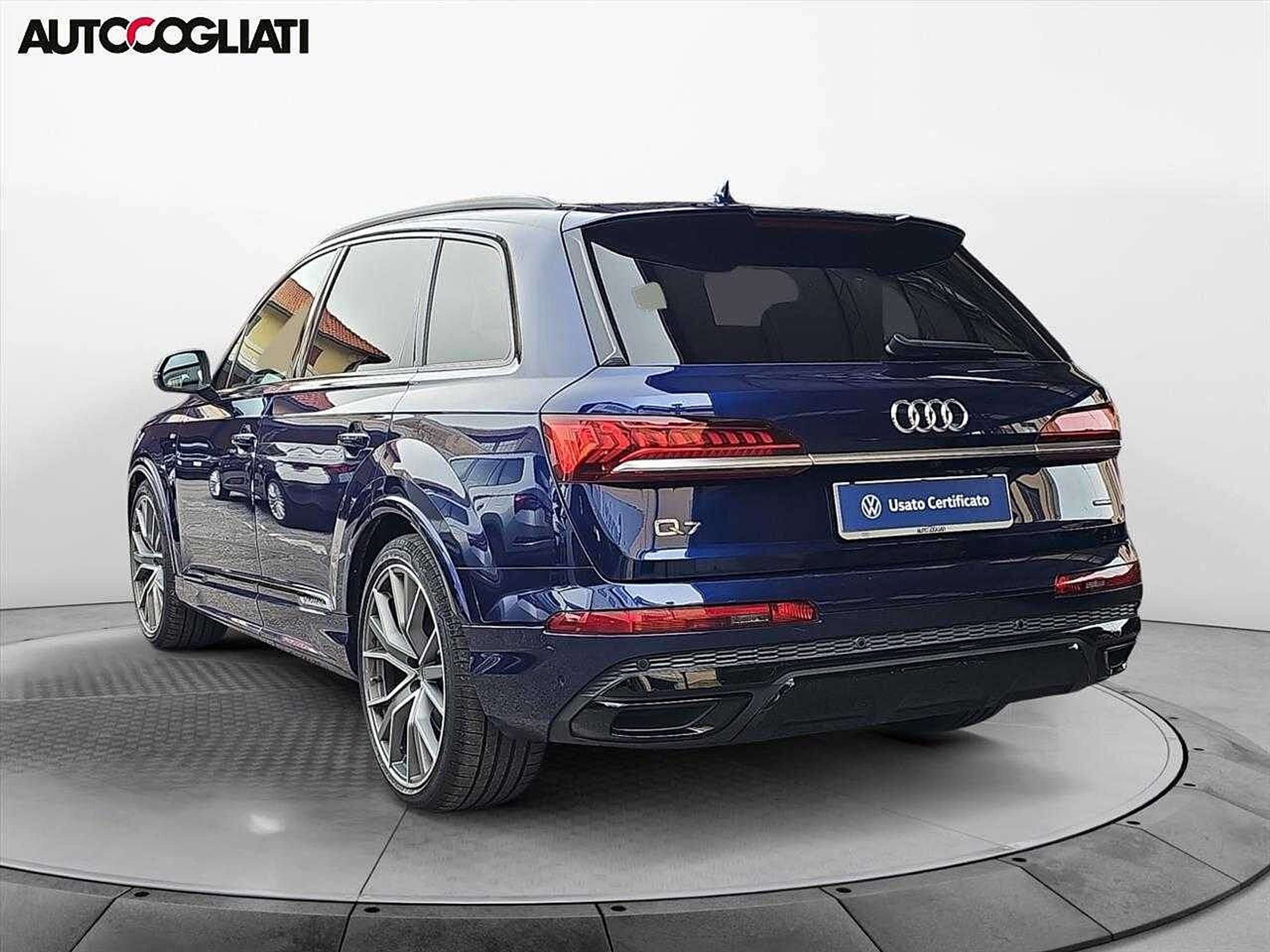 Audi - Q7