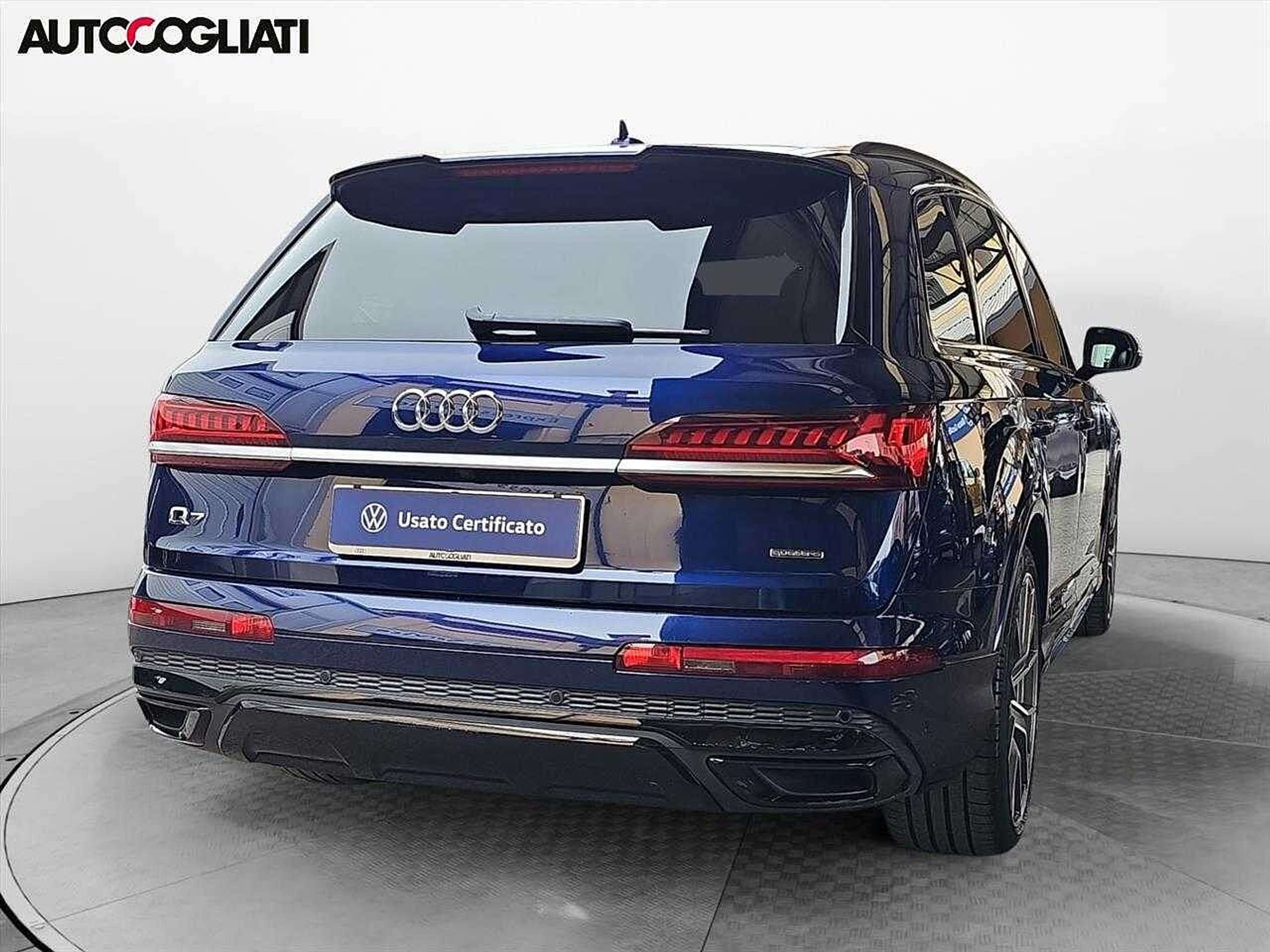 Audi - Q7