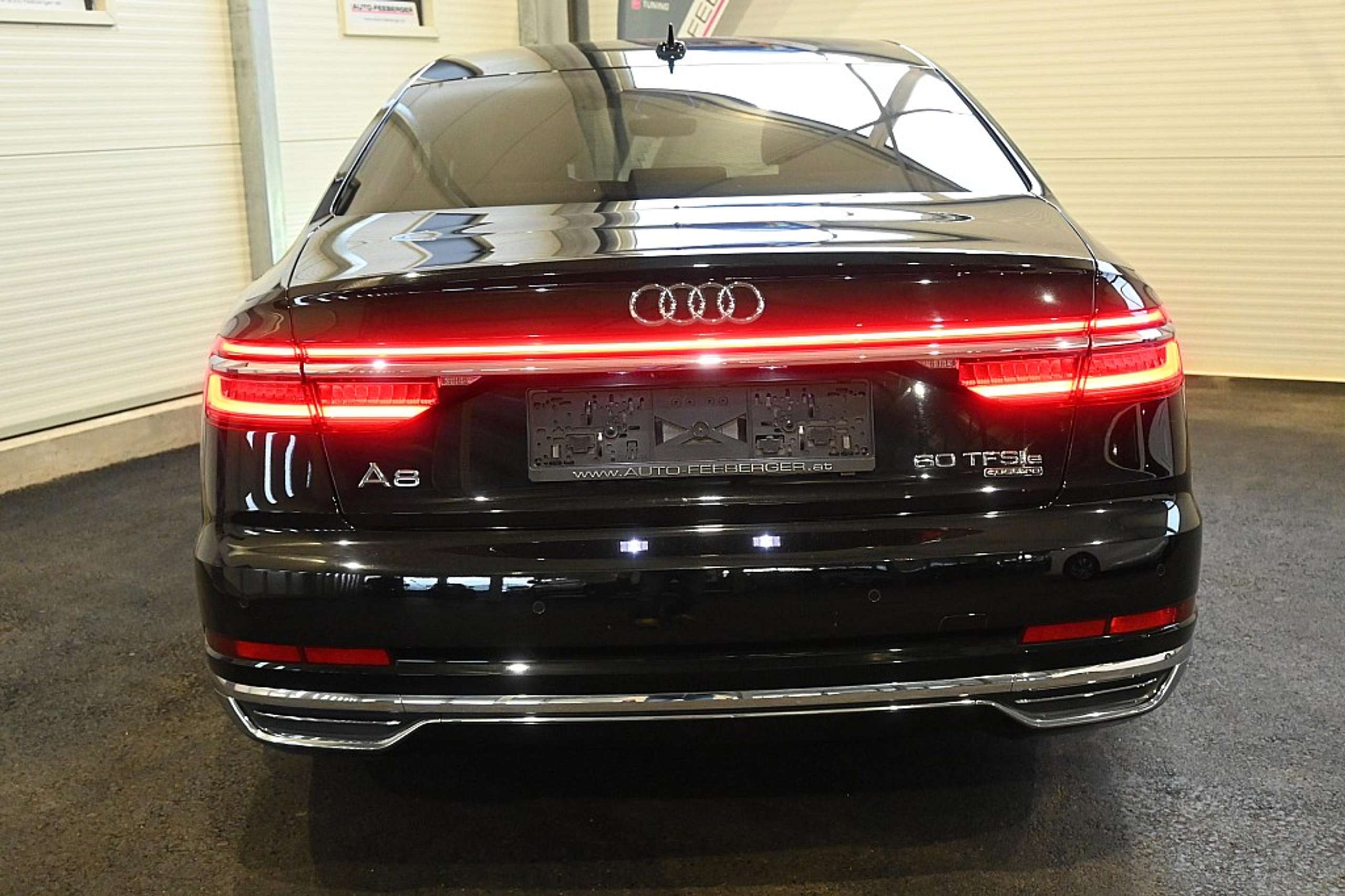 Audi - A8