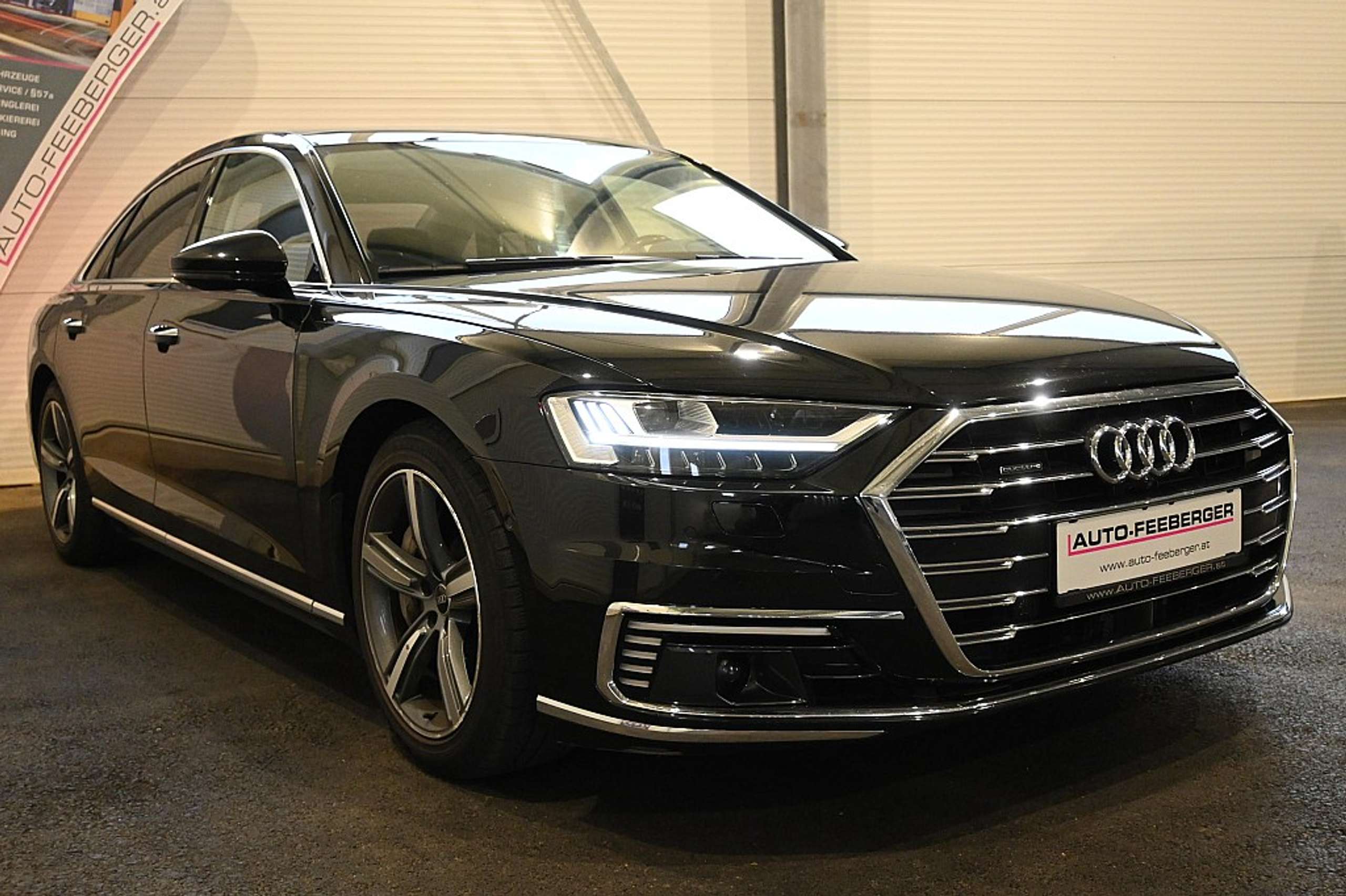 Audi - A8