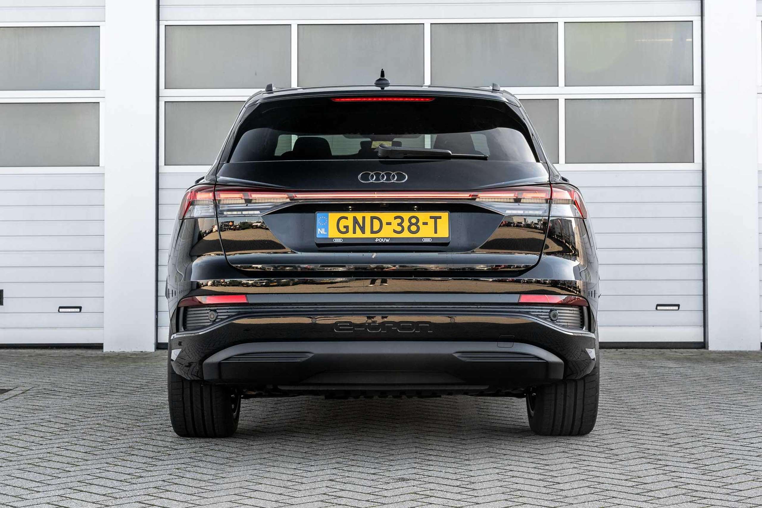 Audi - Q4 e-tron