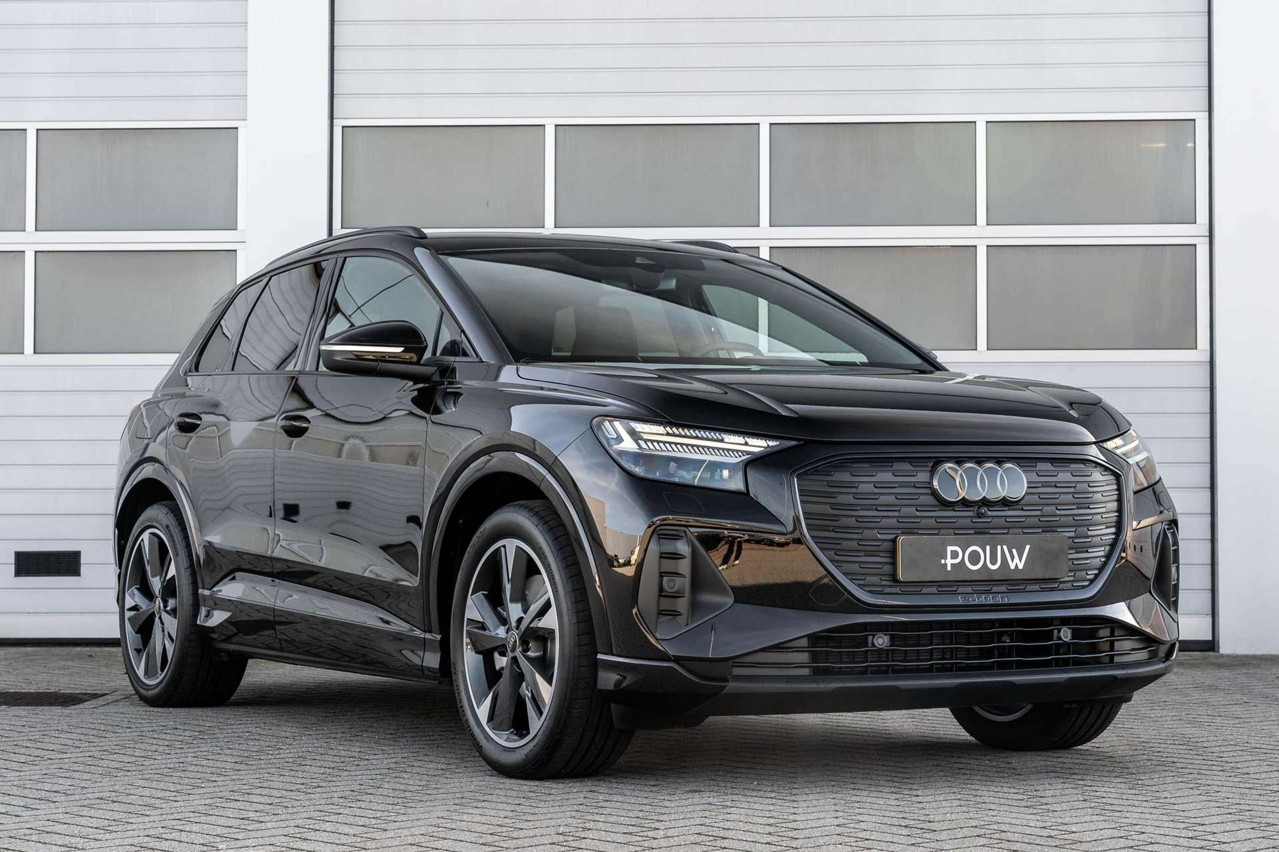 Audi - Q4 e-tron