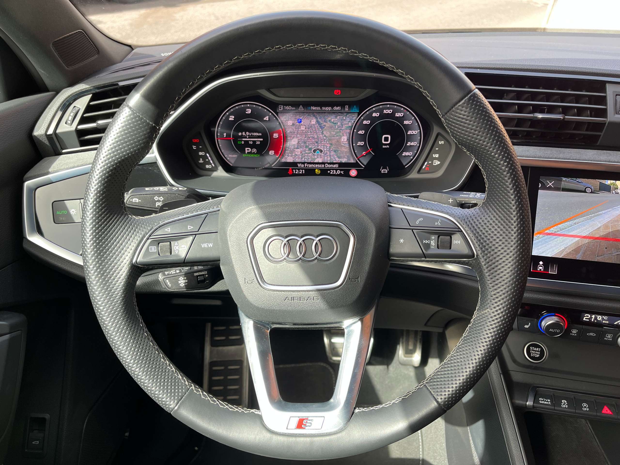 Audi - Q3