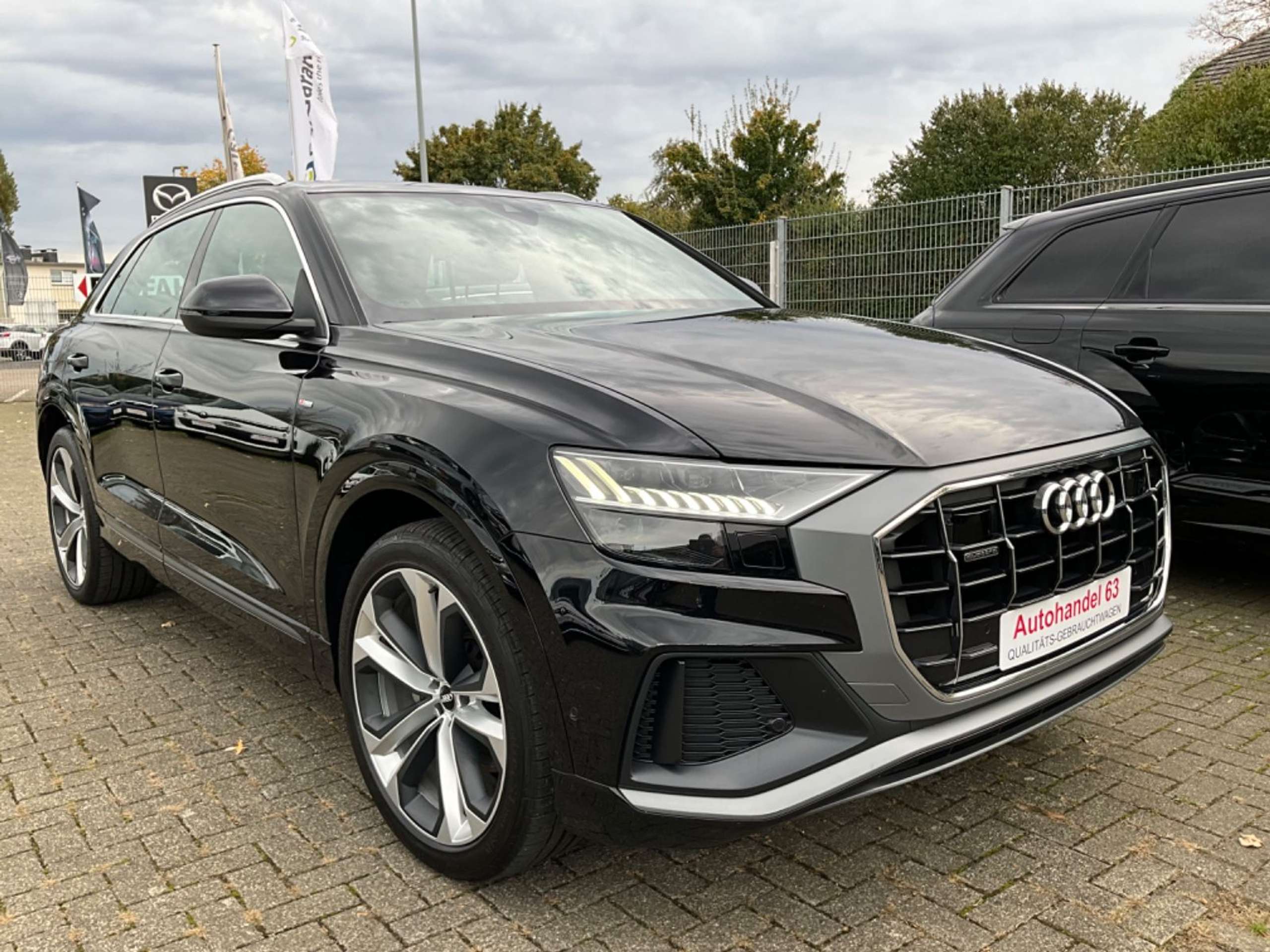 Audi - Q8