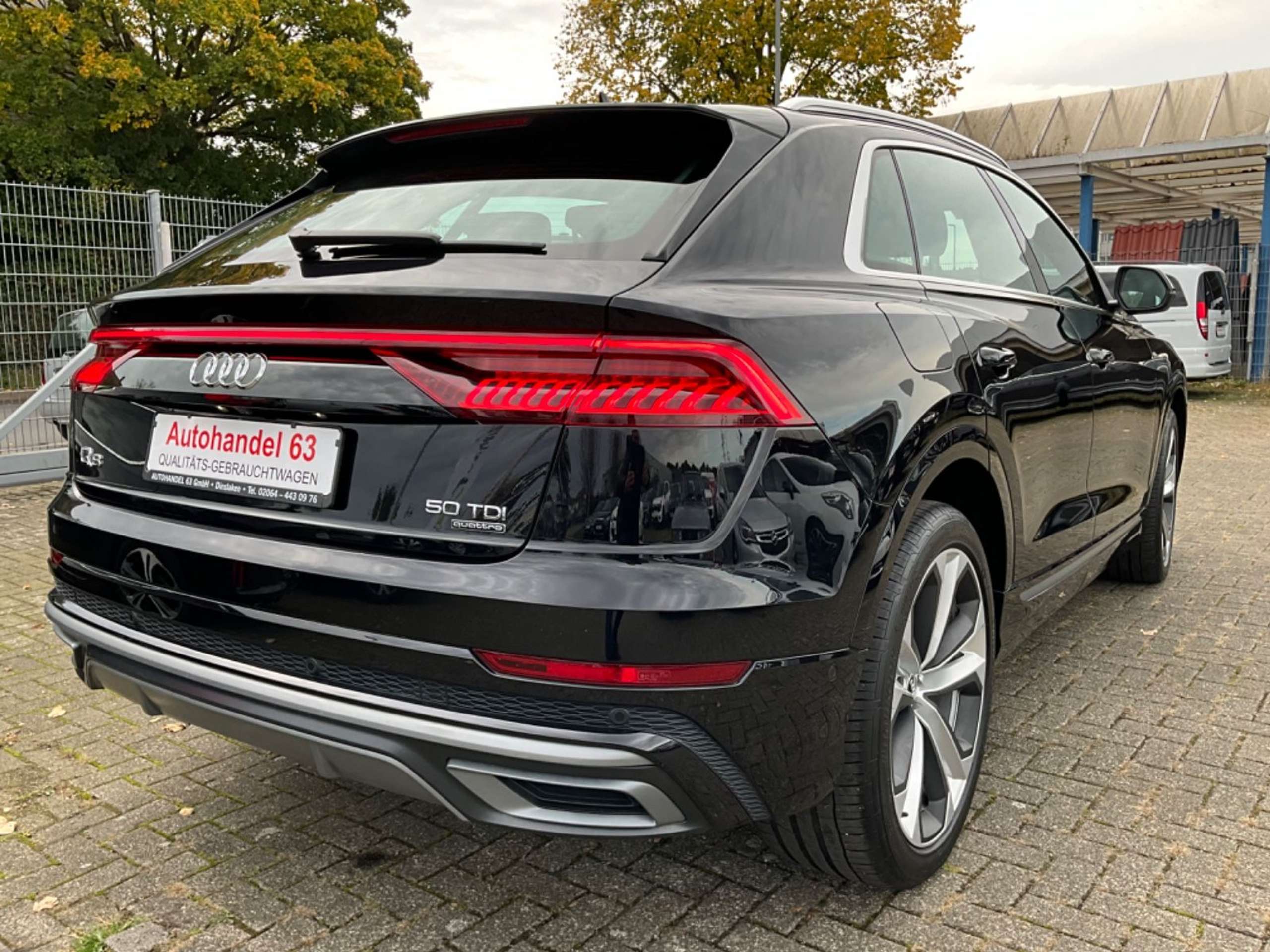 Audi - Q8