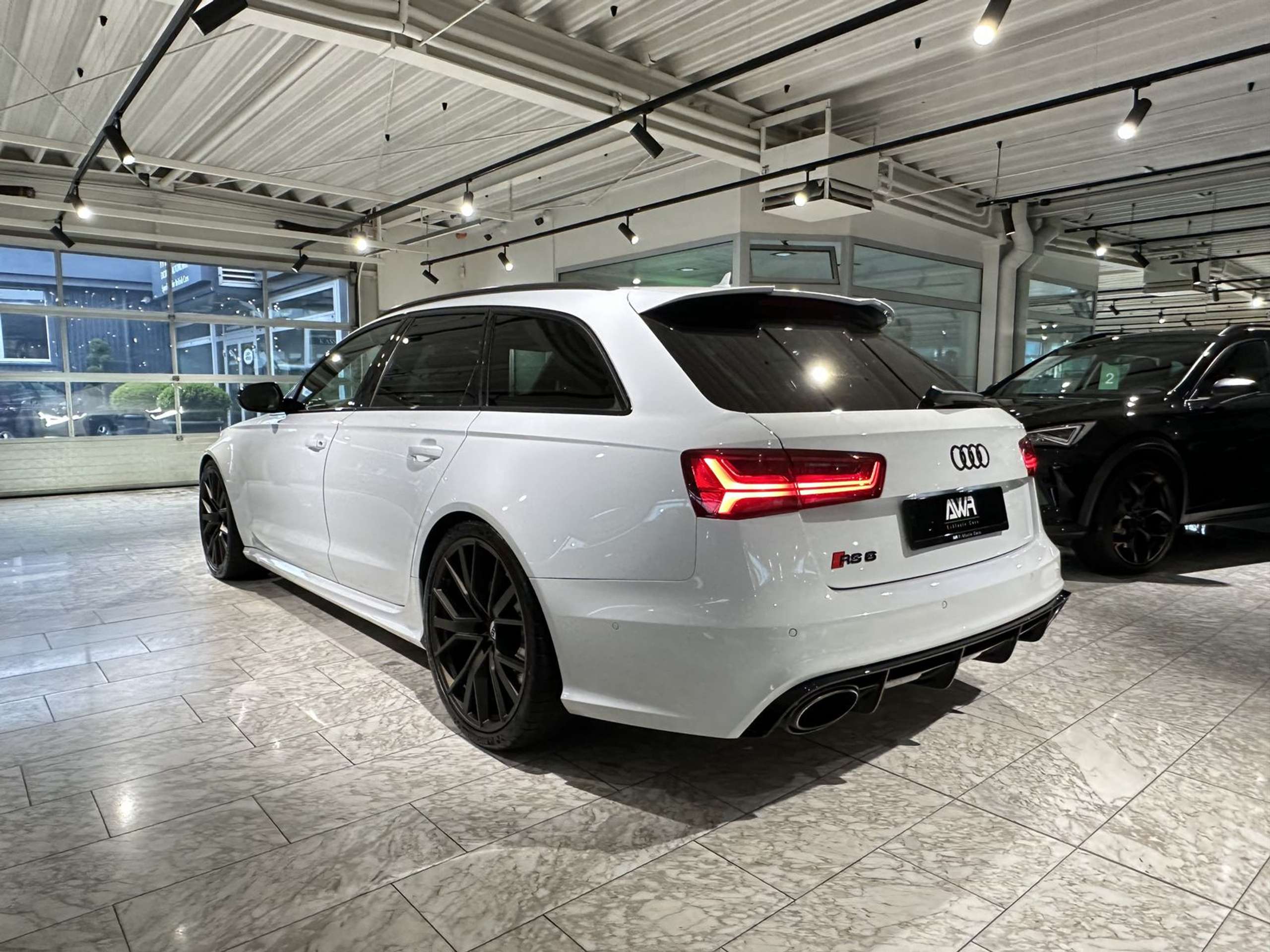 Audi - RS6