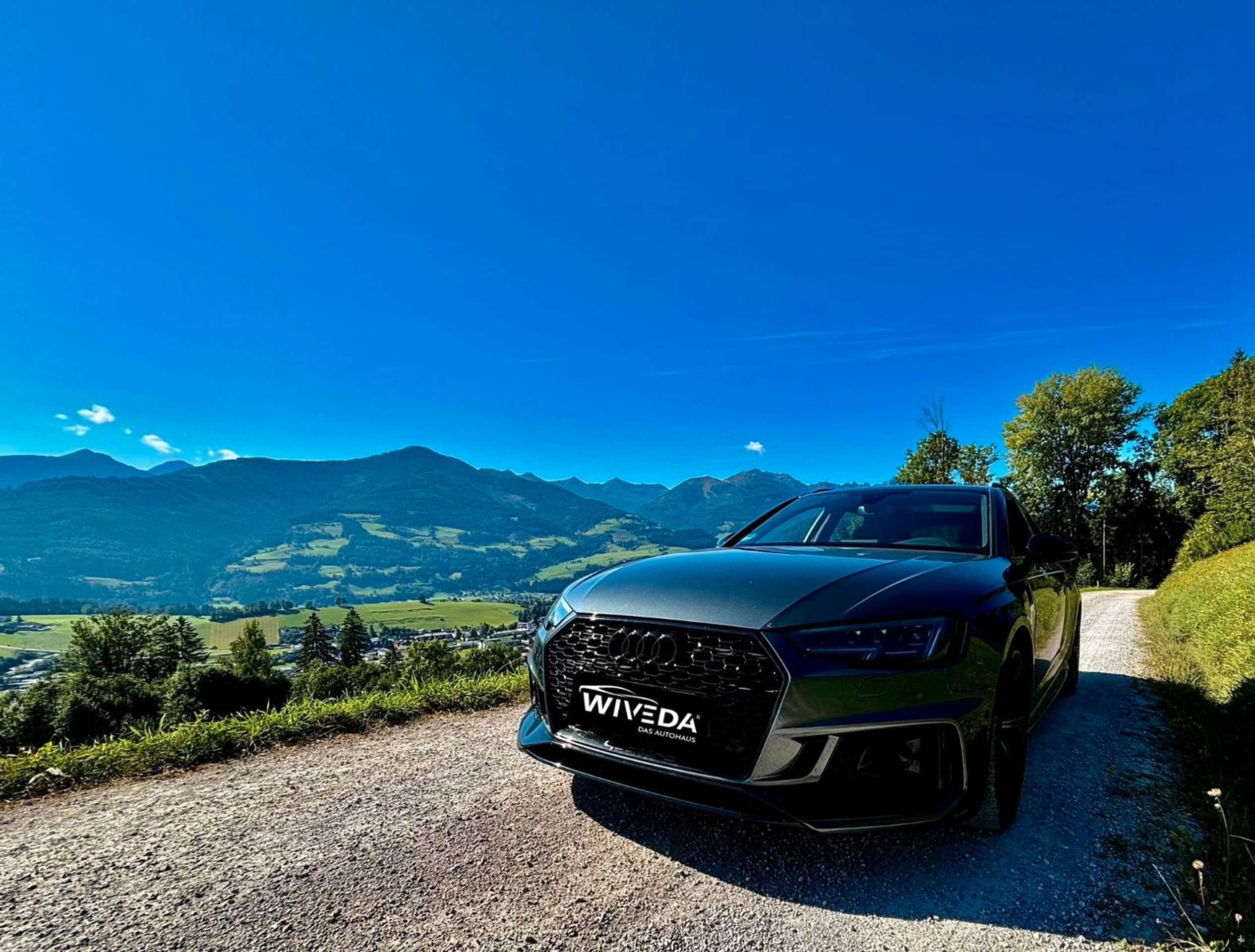 Audi - RS4