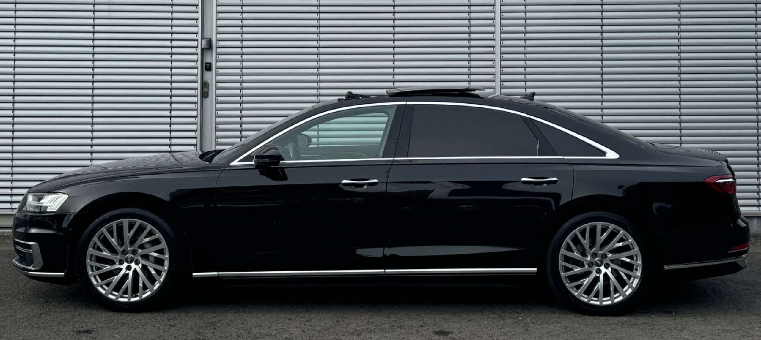 Audi - A8