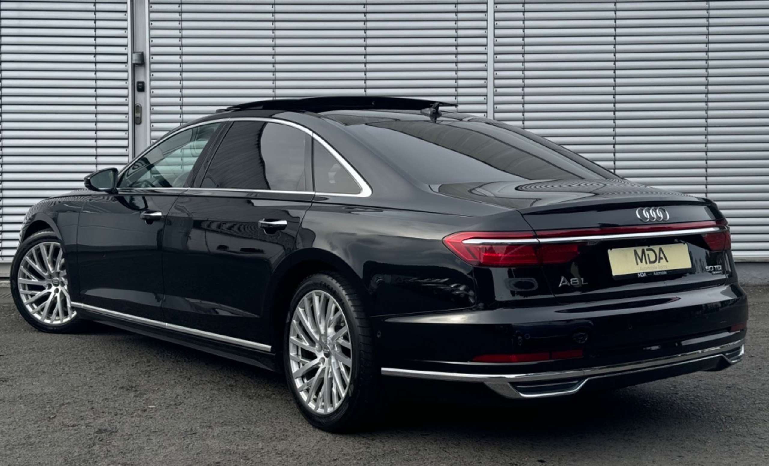 Audi - A8