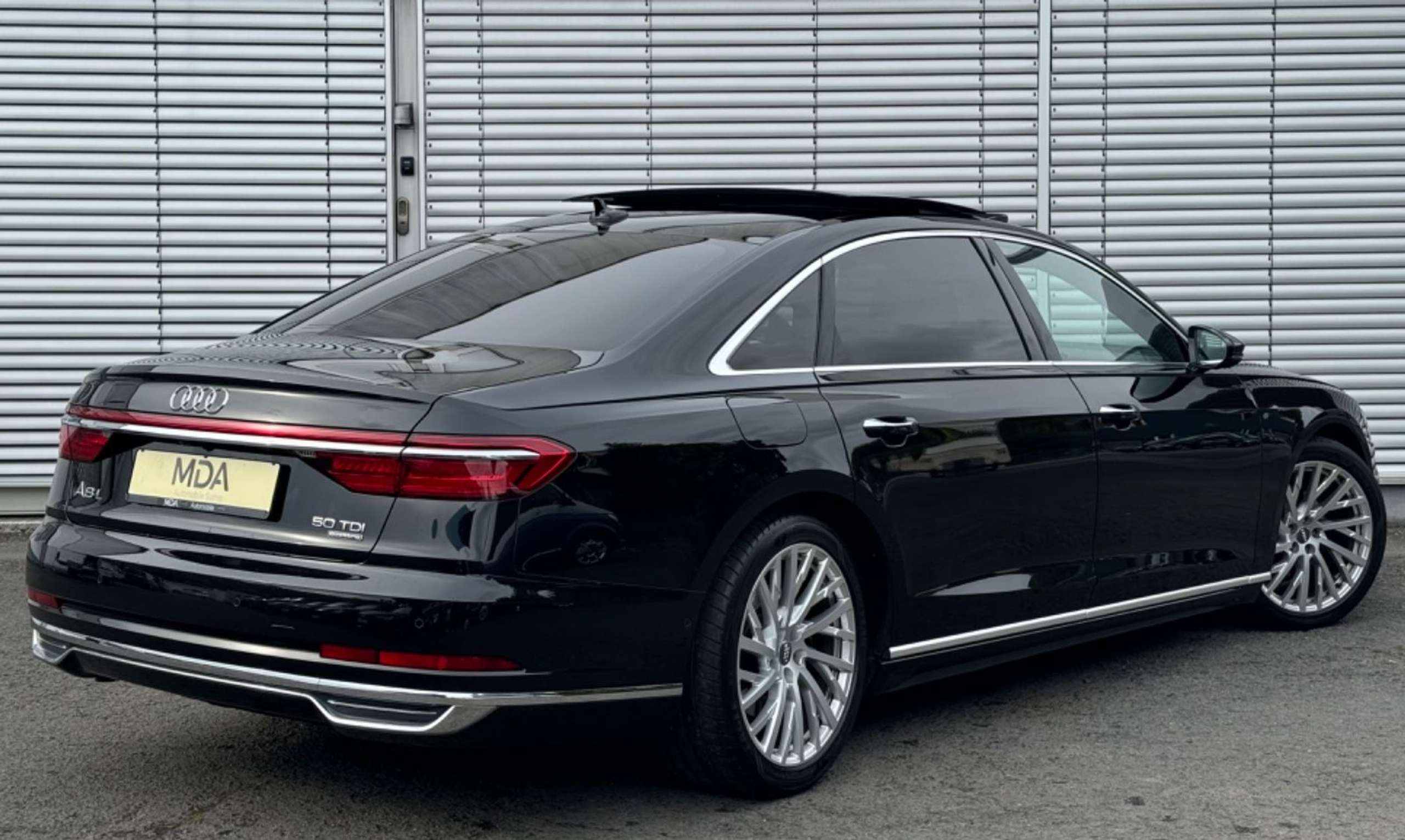 Audi - A8