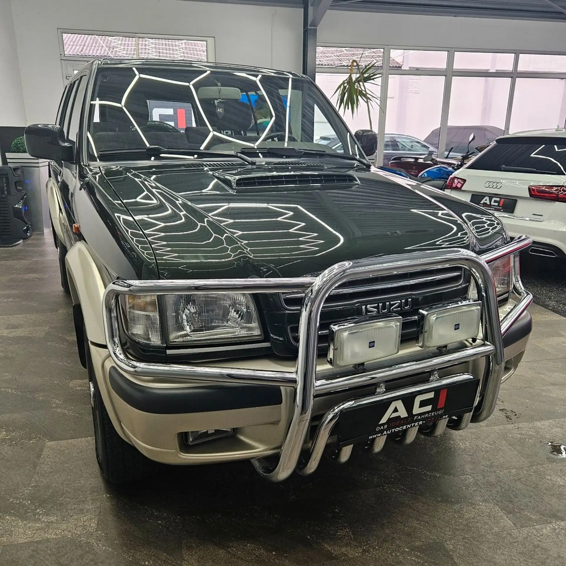 Isuzu - Trooper