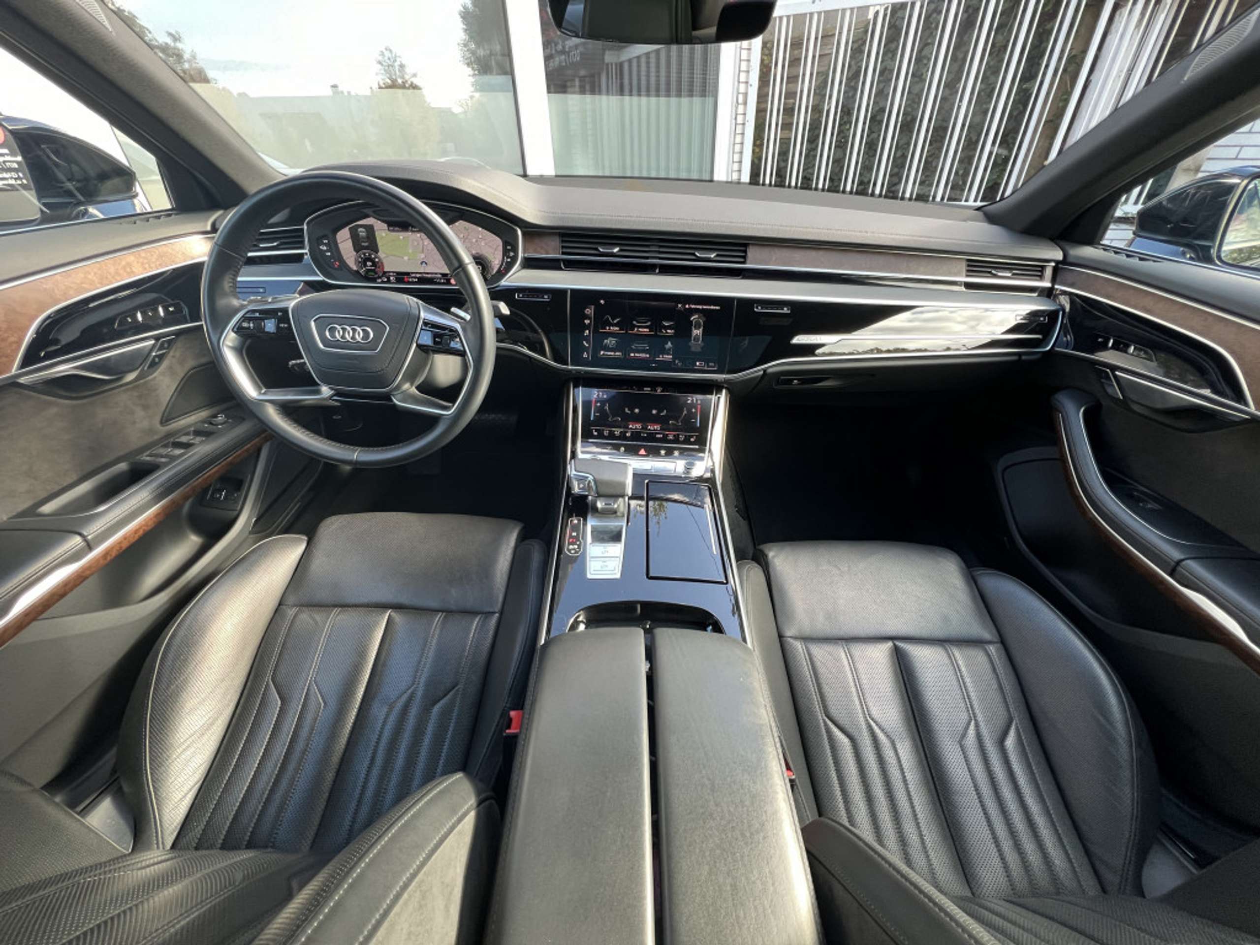 Audi - A8