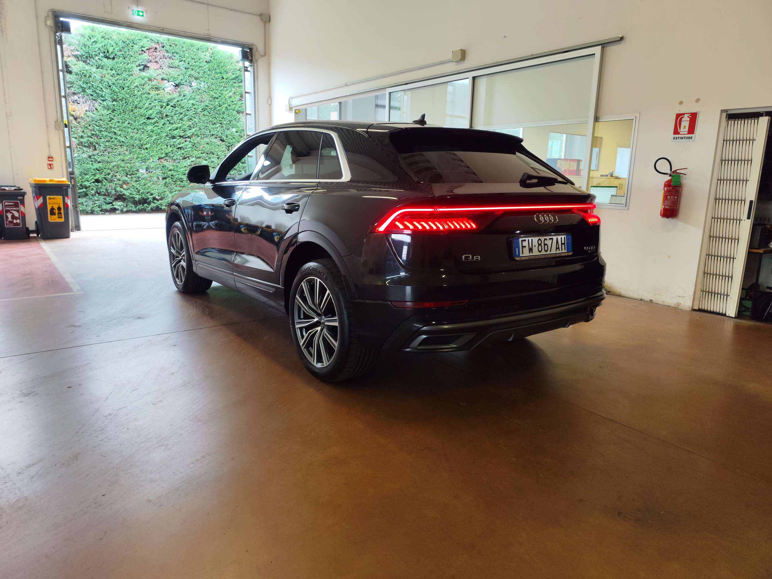 Audi - Q8