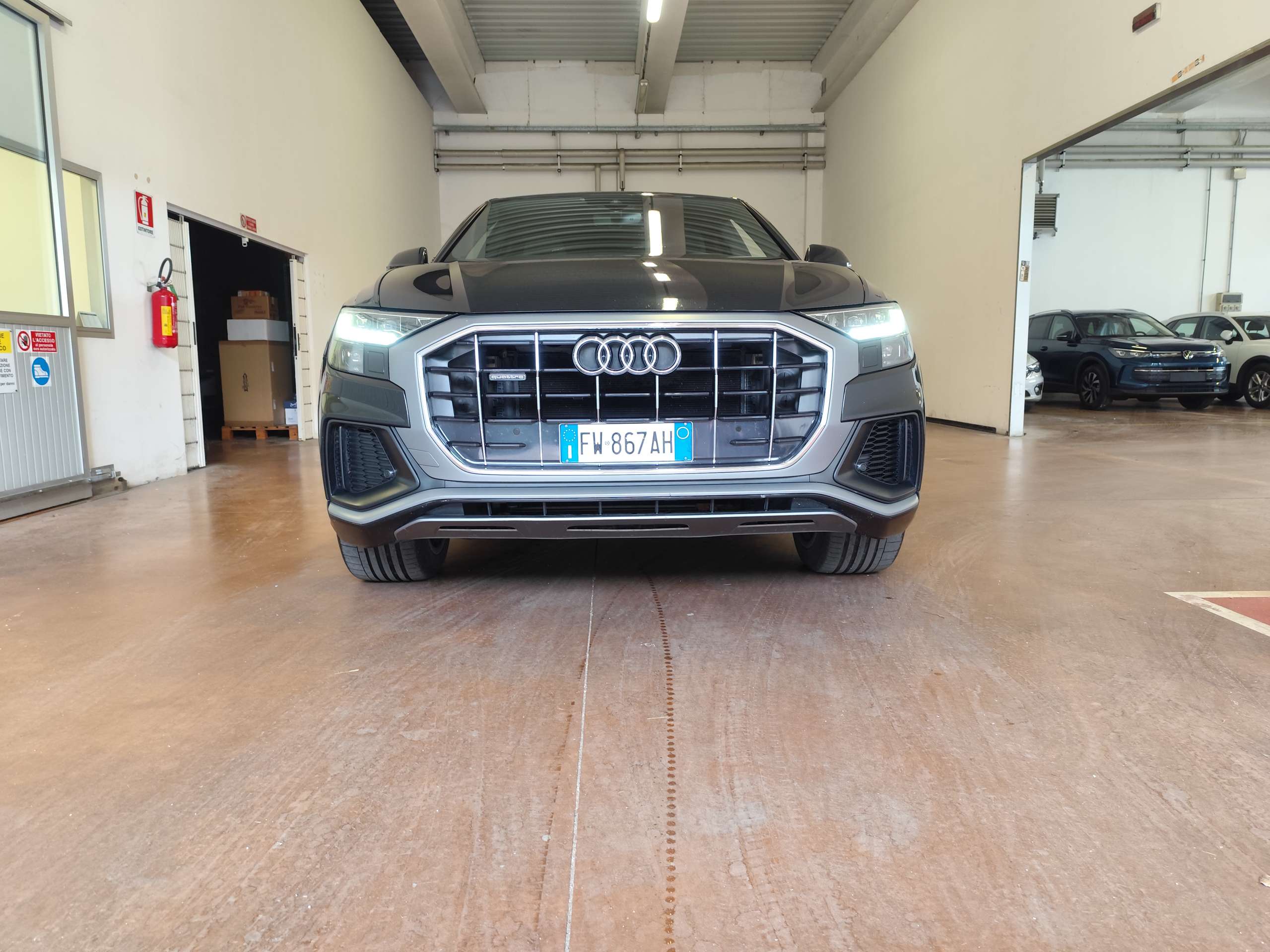 Audi - Q8