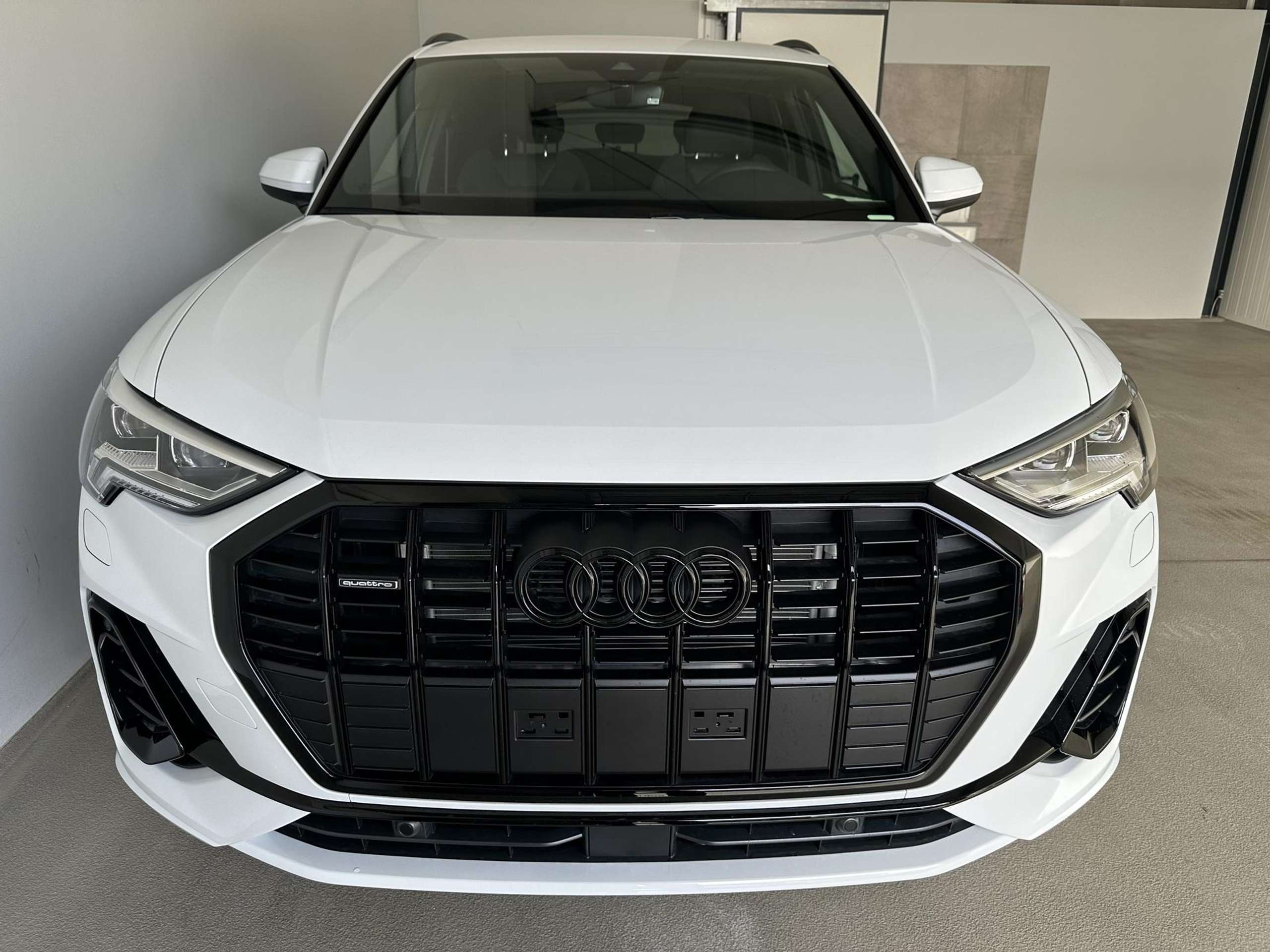 Audi - Q3