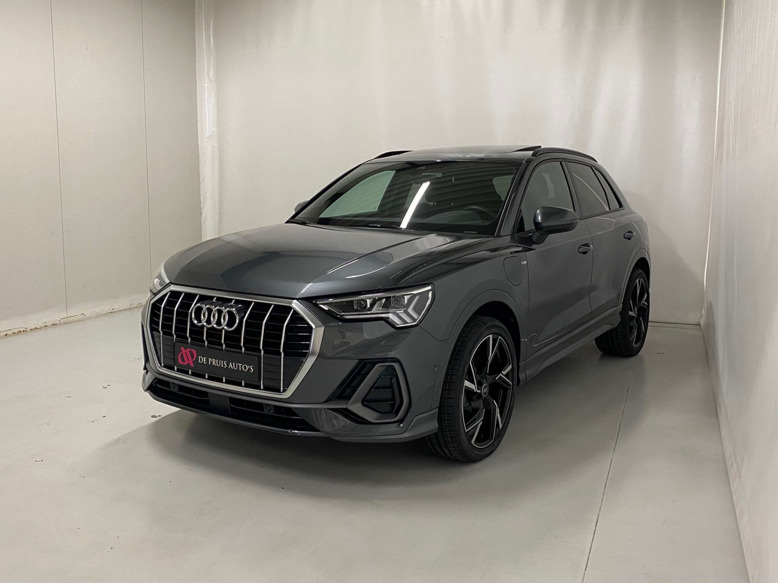 Audi - Q3