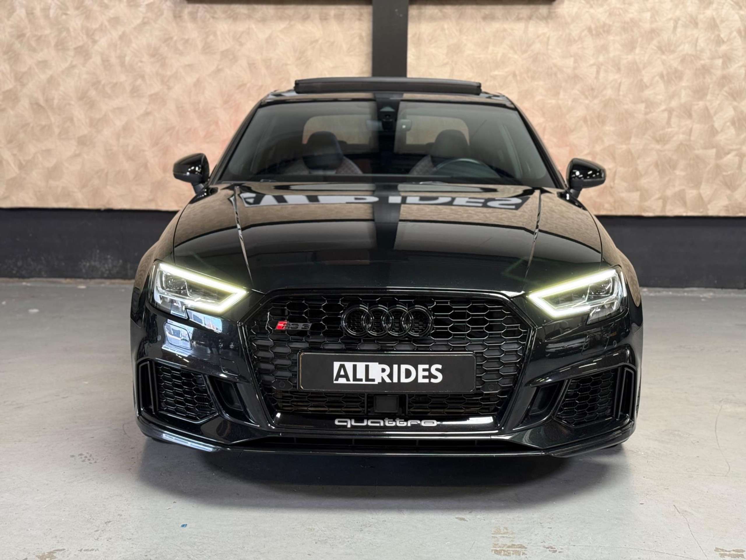 Audi - RS3