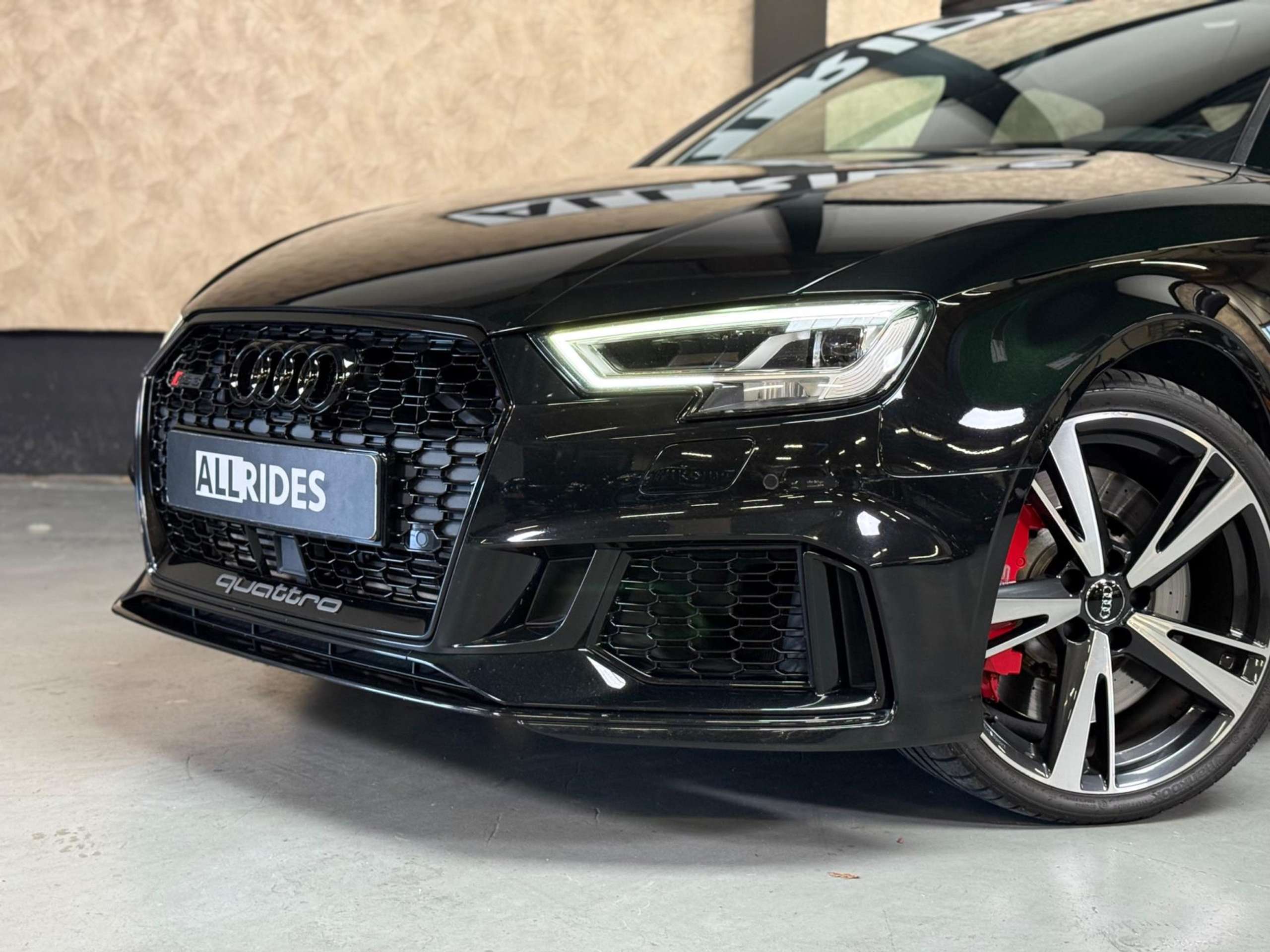 Audi - RS3