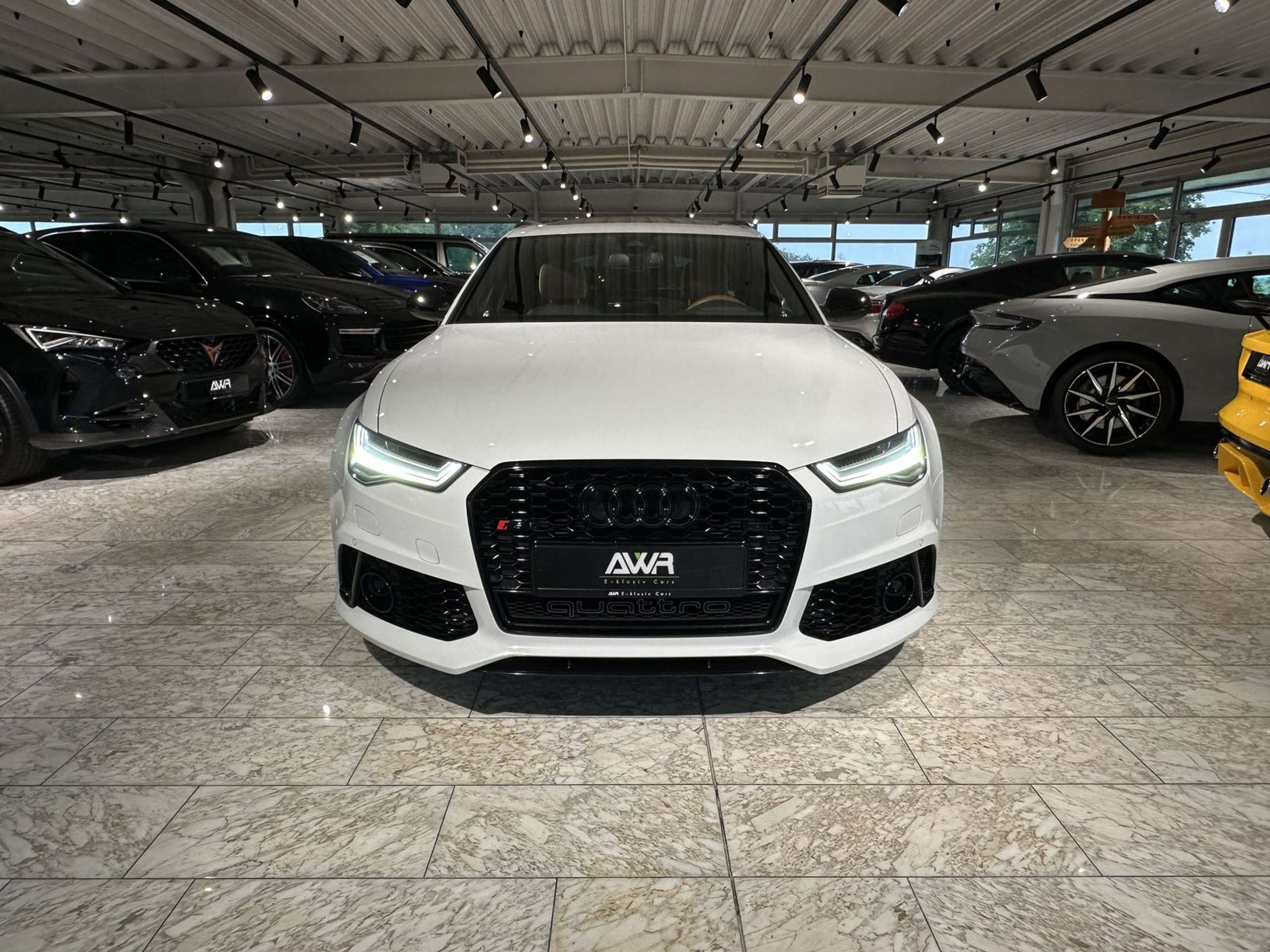 Audi - RS6