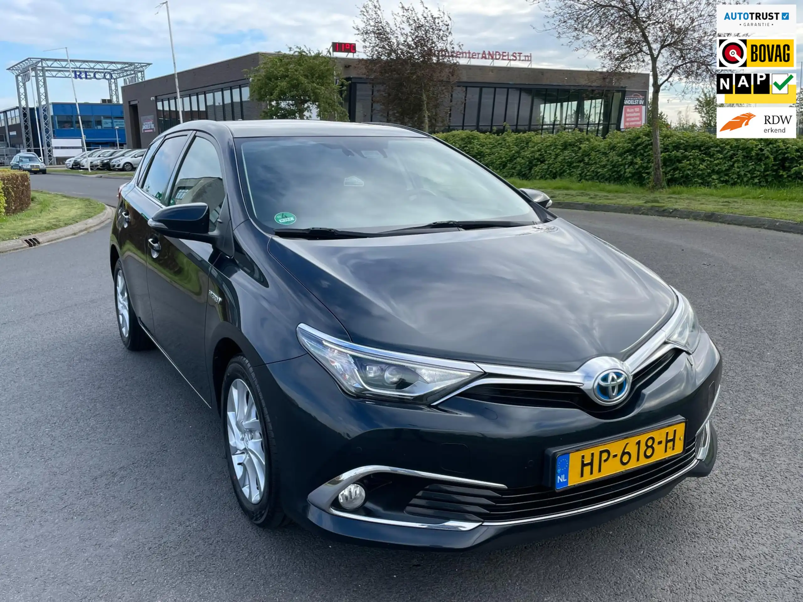 Toyota - Auris