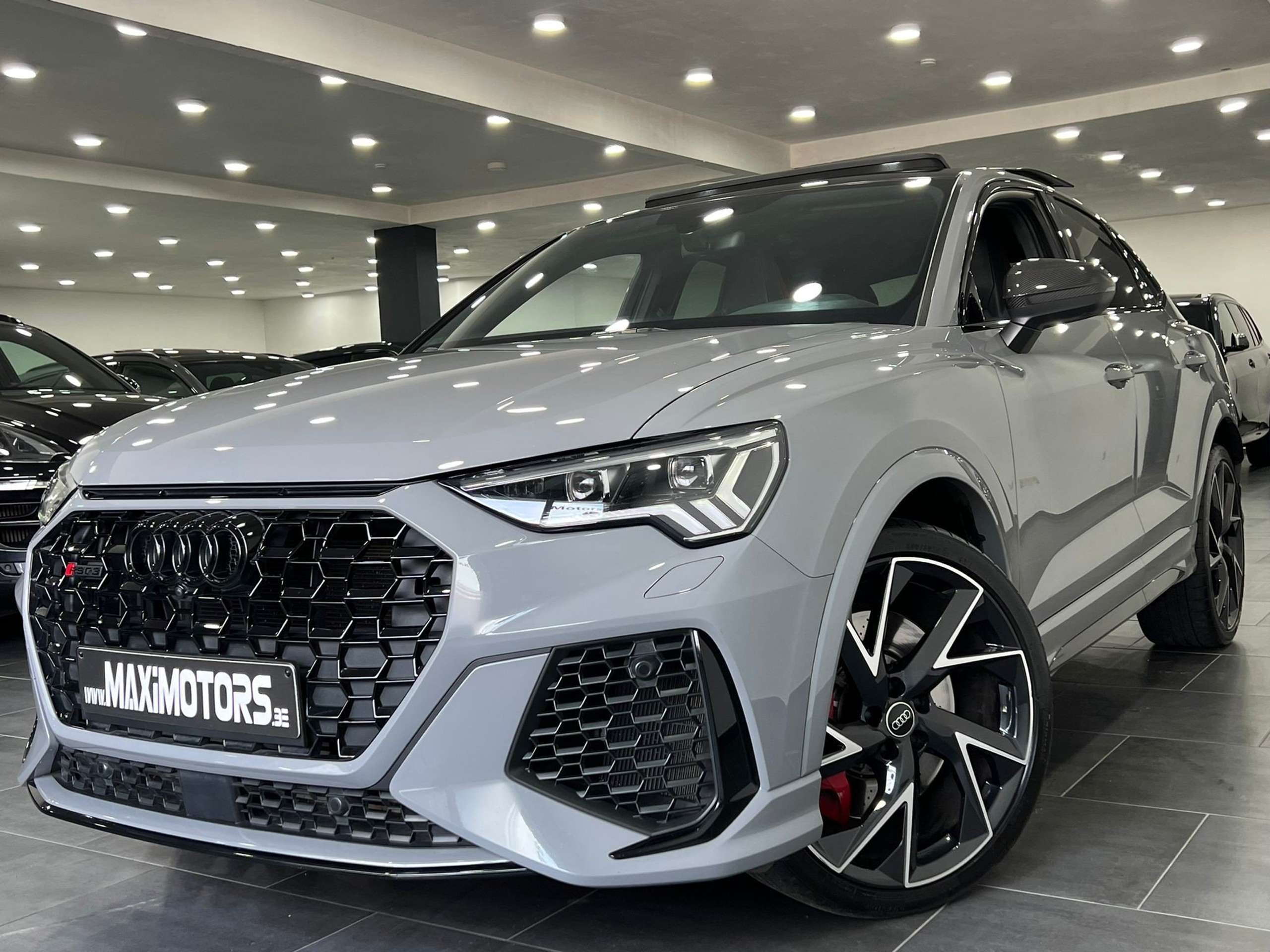 Audi - RS Q3