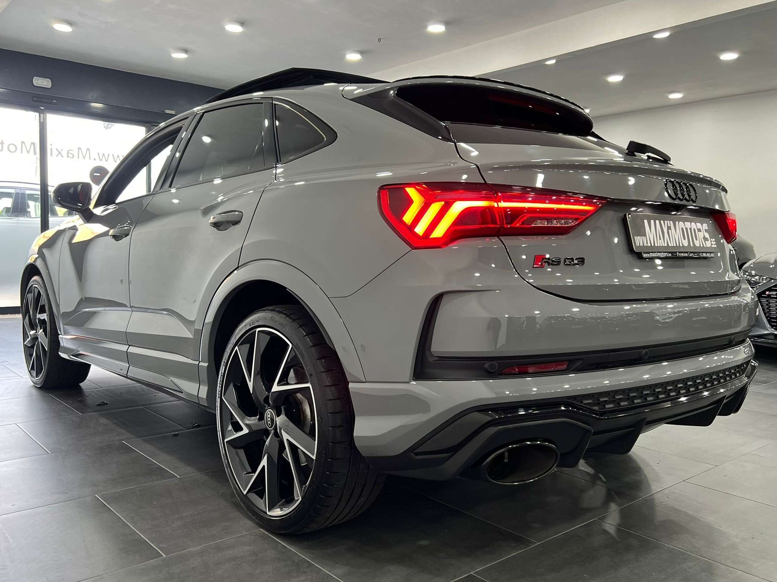 Audi - RS Q3