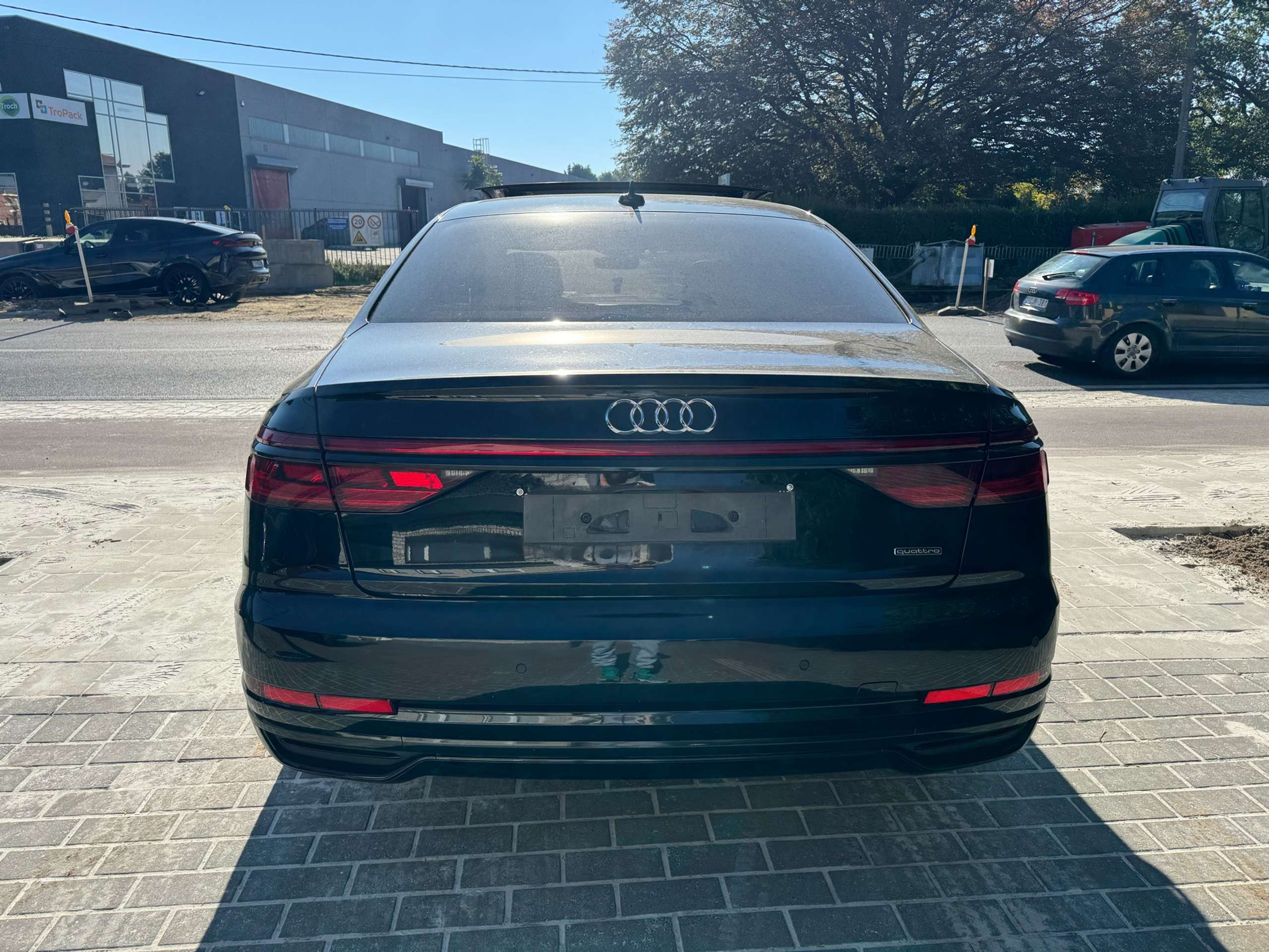 Audi - A8