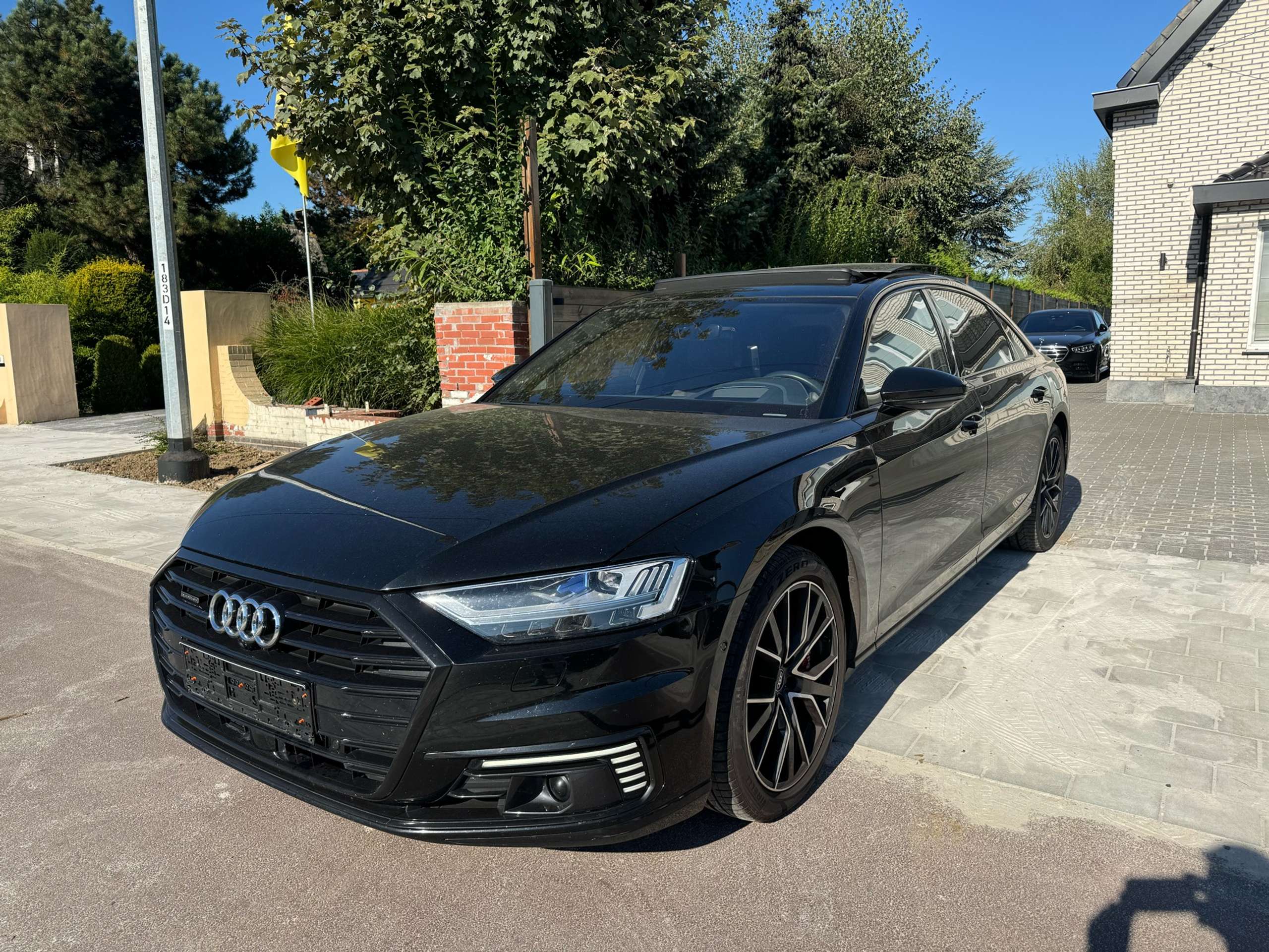 Audi - A8