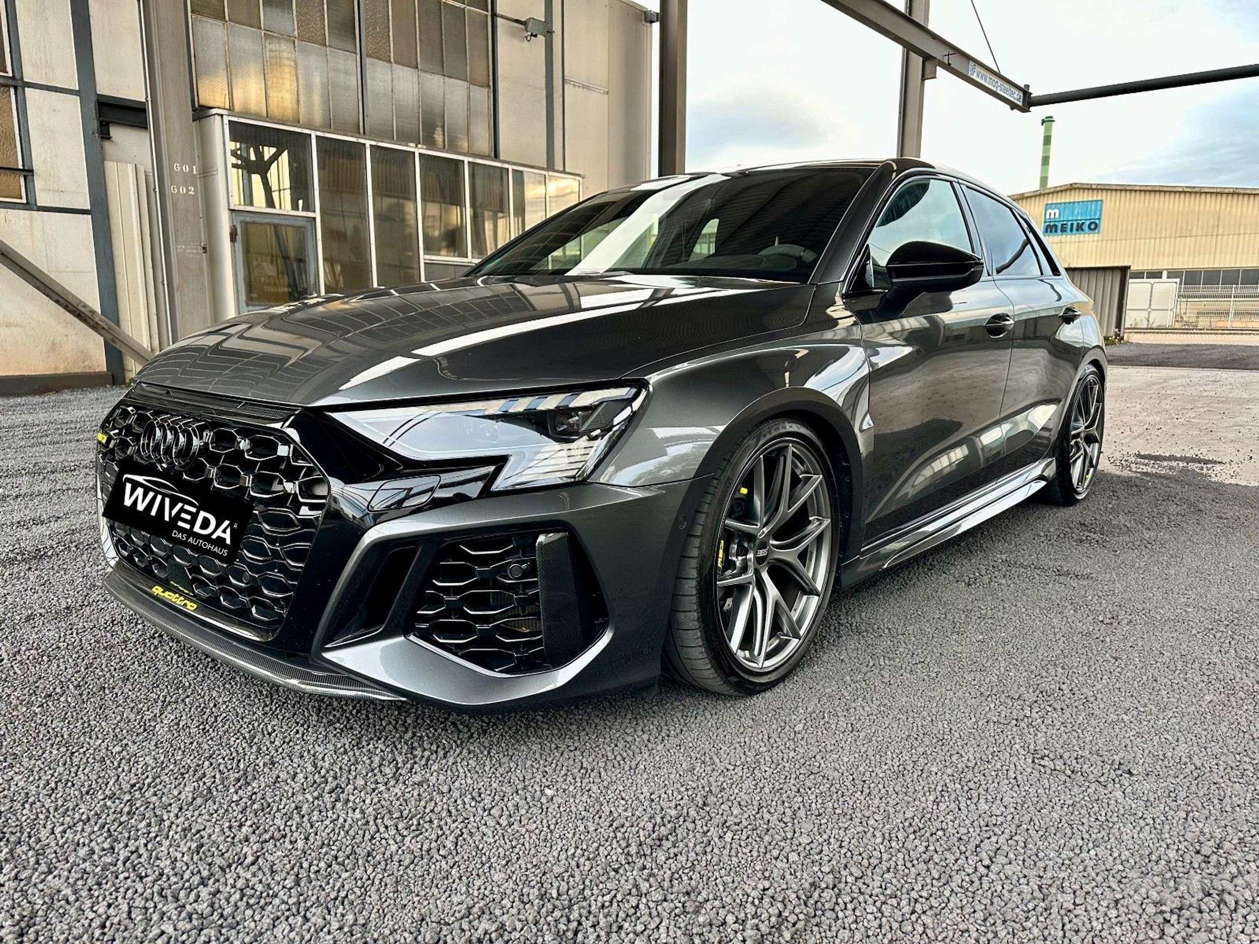 Audi - RS3