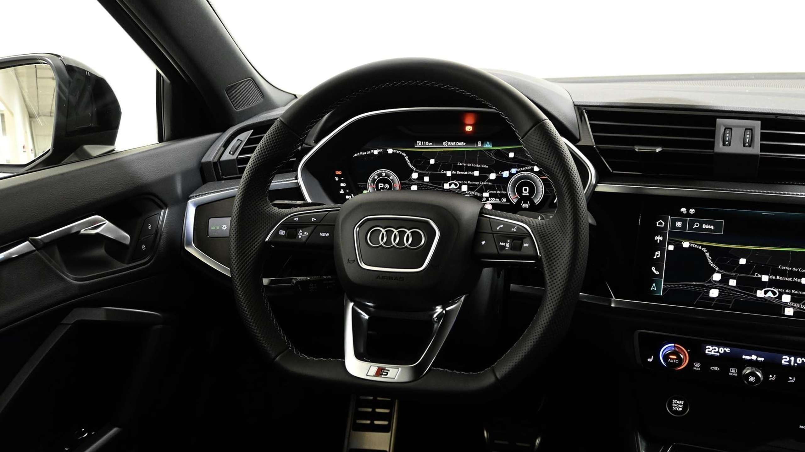 Audi - Q3